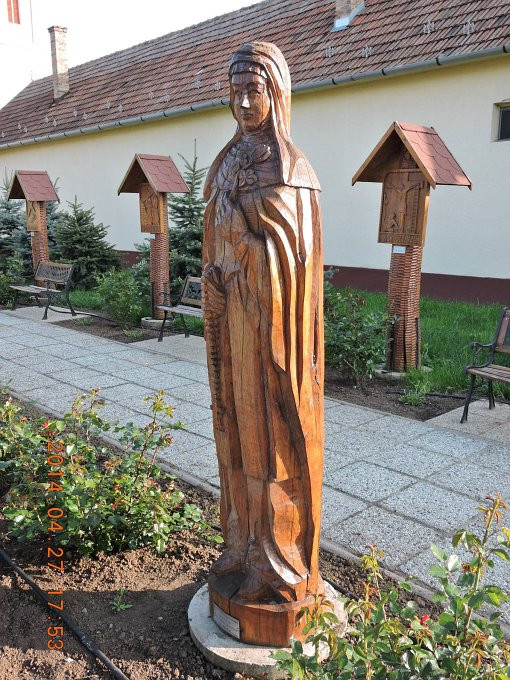 Kartal-Szent Erzsébet kert - szt-Margit fsz