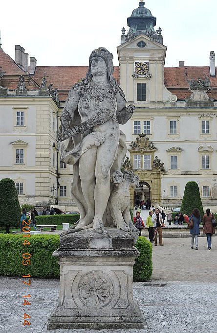 Valtice-Lichtenstein - szobor1