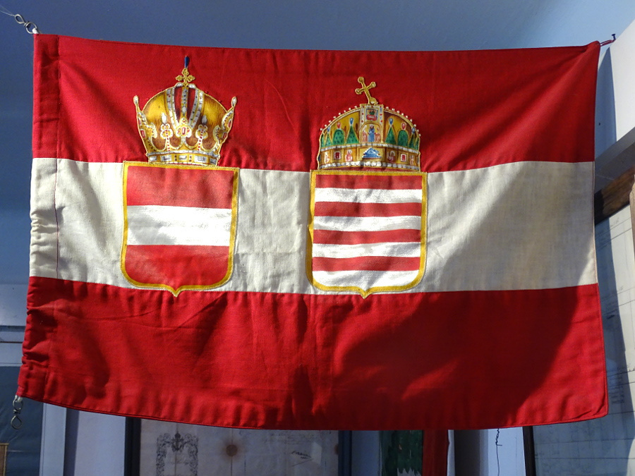 DSC07295-MTTGy monarchia-zászló