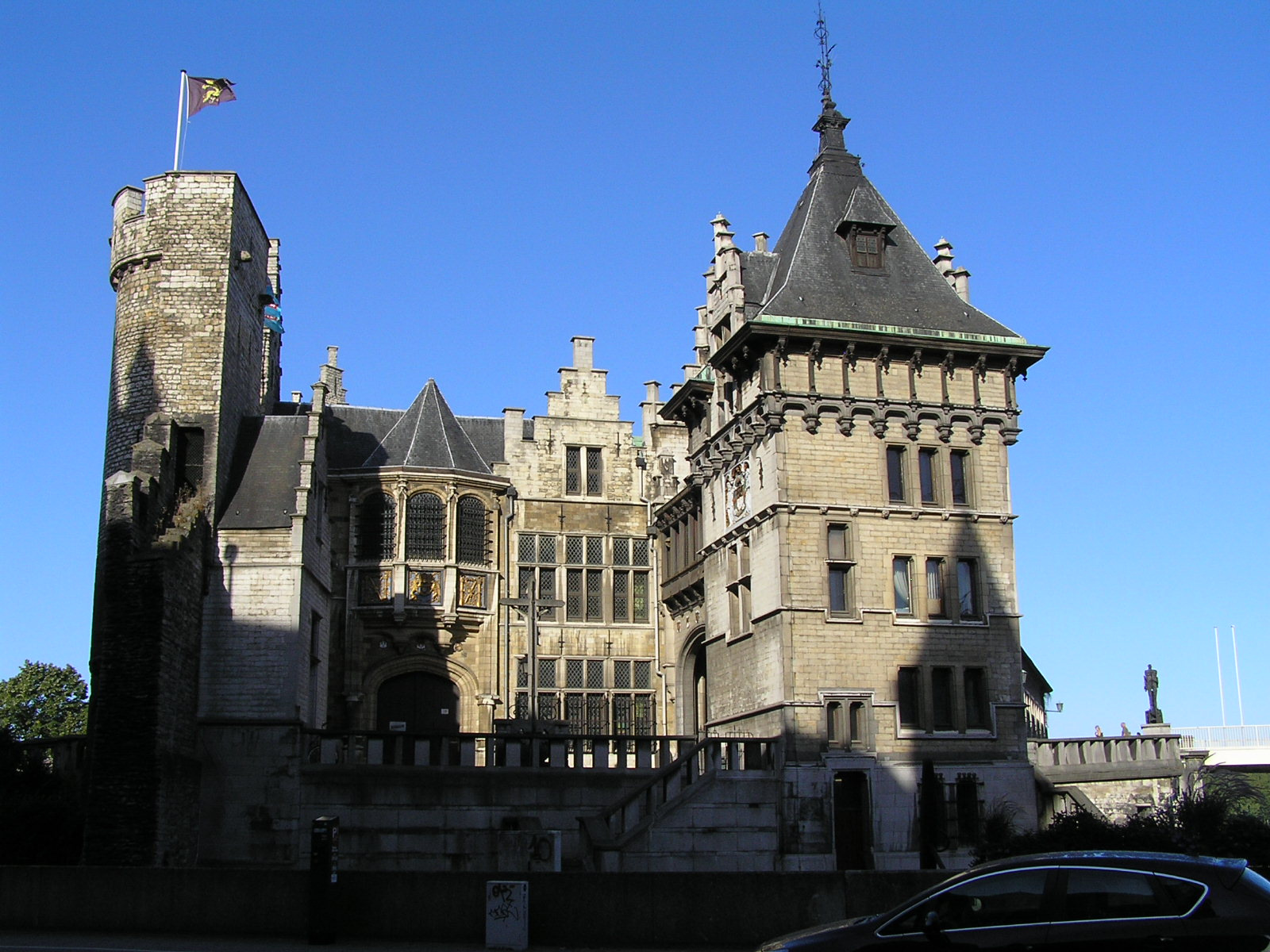 0 446 Antwerpeni vár