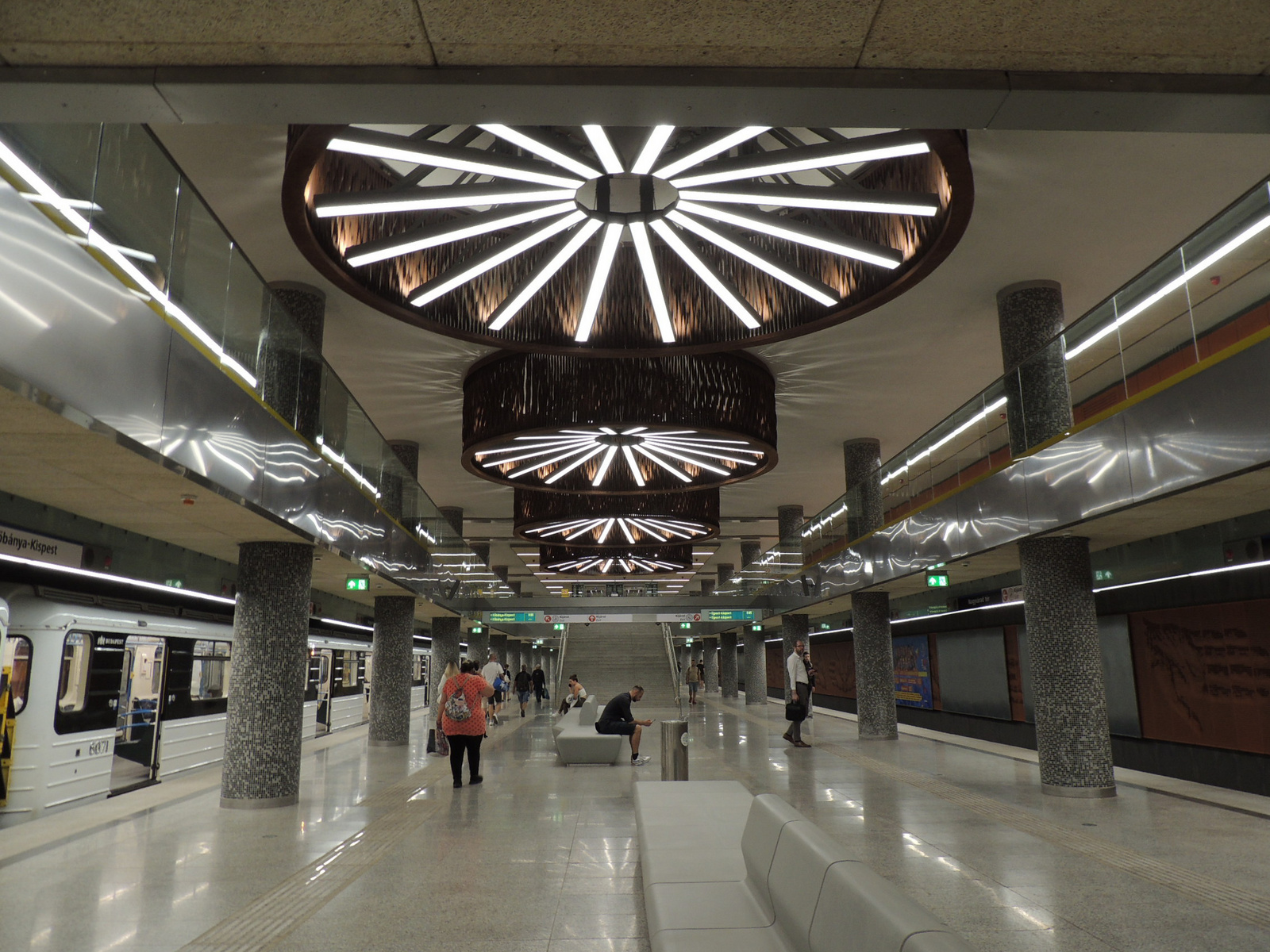 2023-06-30 010 Nagyvárad tér Metró