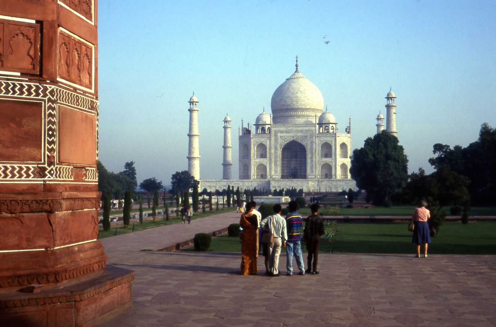 Agra Taj Mahal a bejárattól
