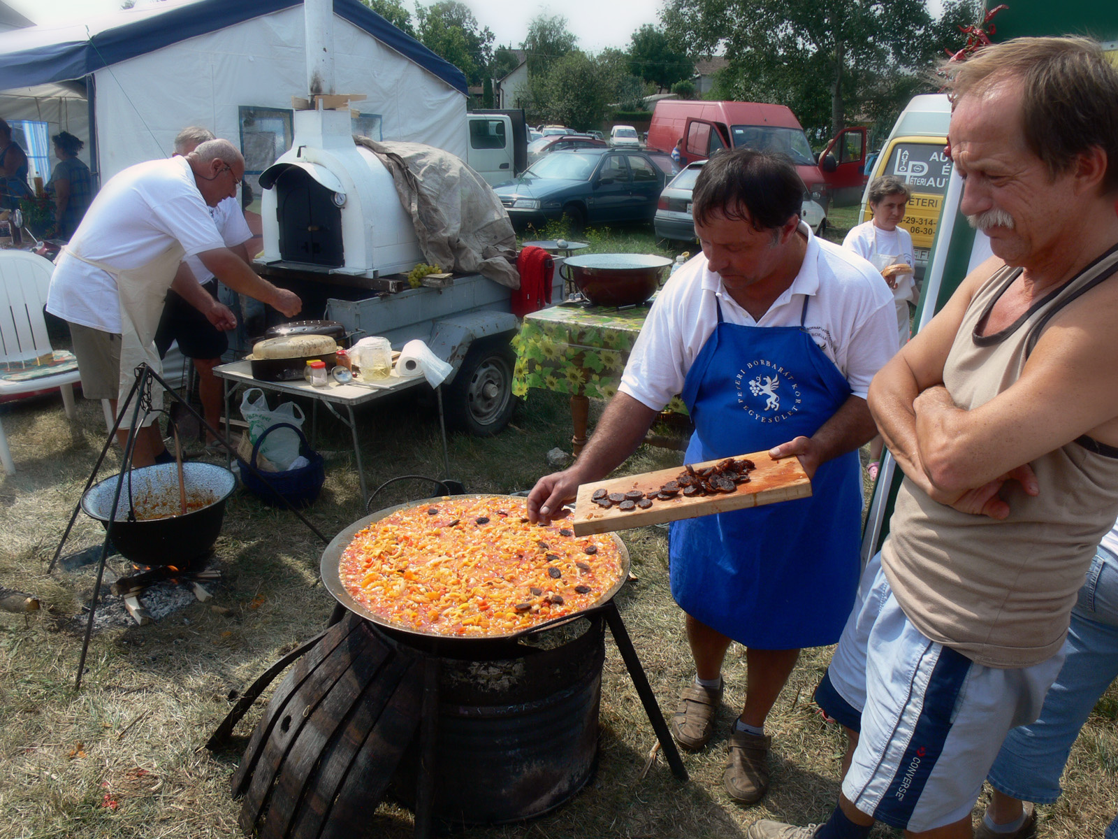 minden napra egy kolbász