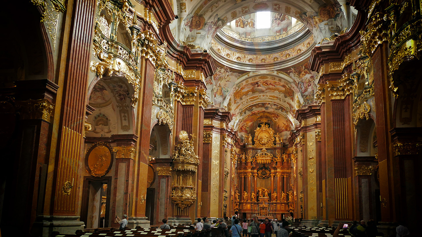 Bécs - Melki apátság stiftkirche belső