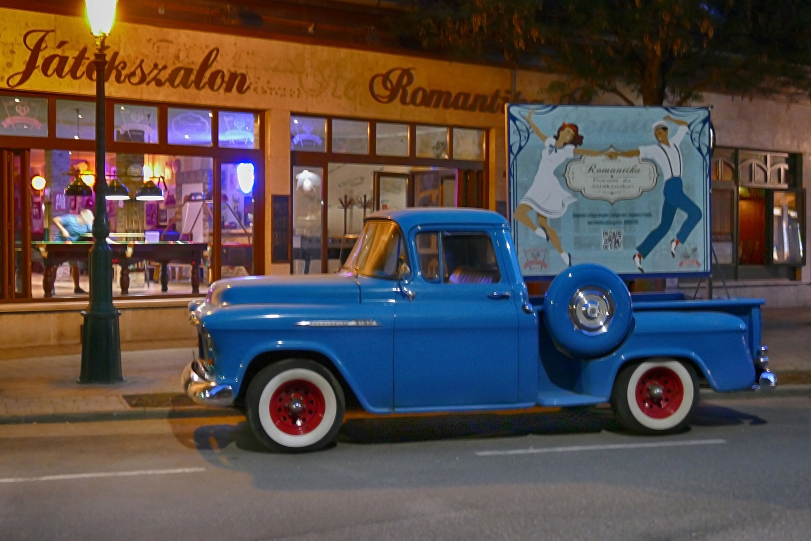 Gyula - Classic Chevy pick up truck 1955-1959