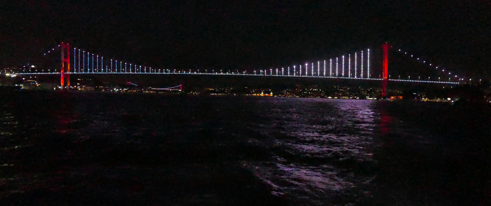 Istanbul - Július 15 vértanúinak hídja este