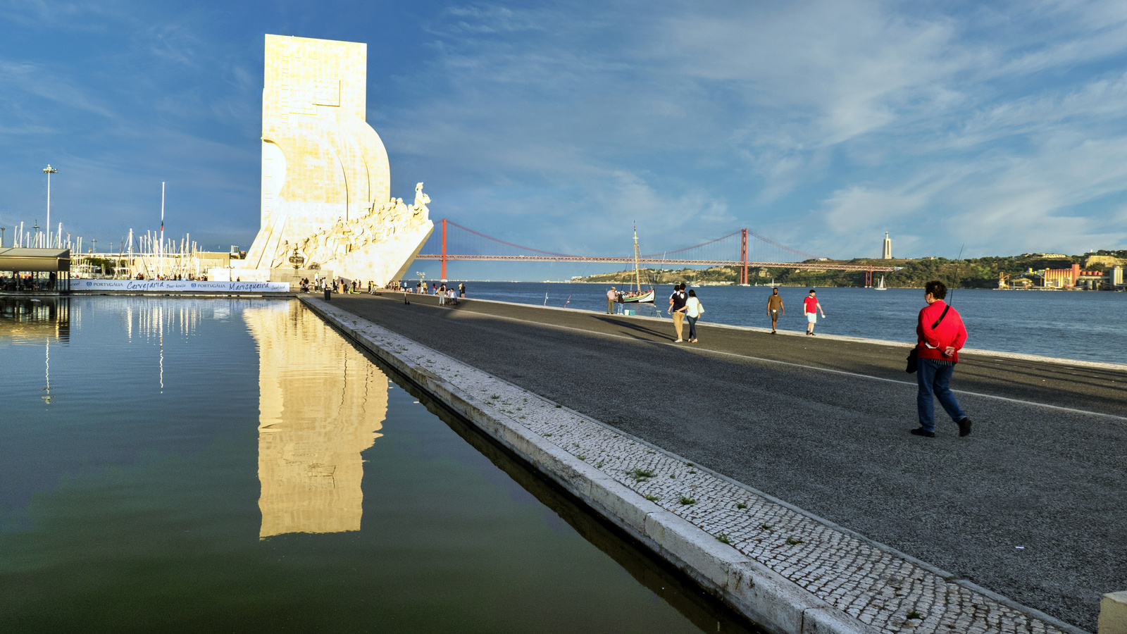 Lisbon - Belém - Padrão dos Descobrimentos felfedezők emlékműve