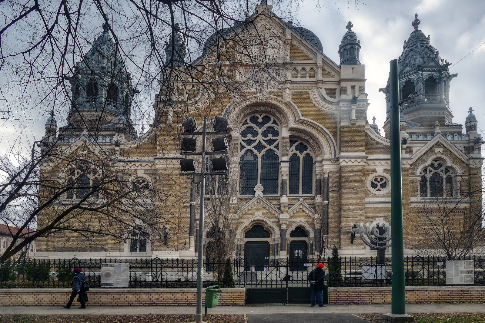 Szeged - zsinagóga homlokzata