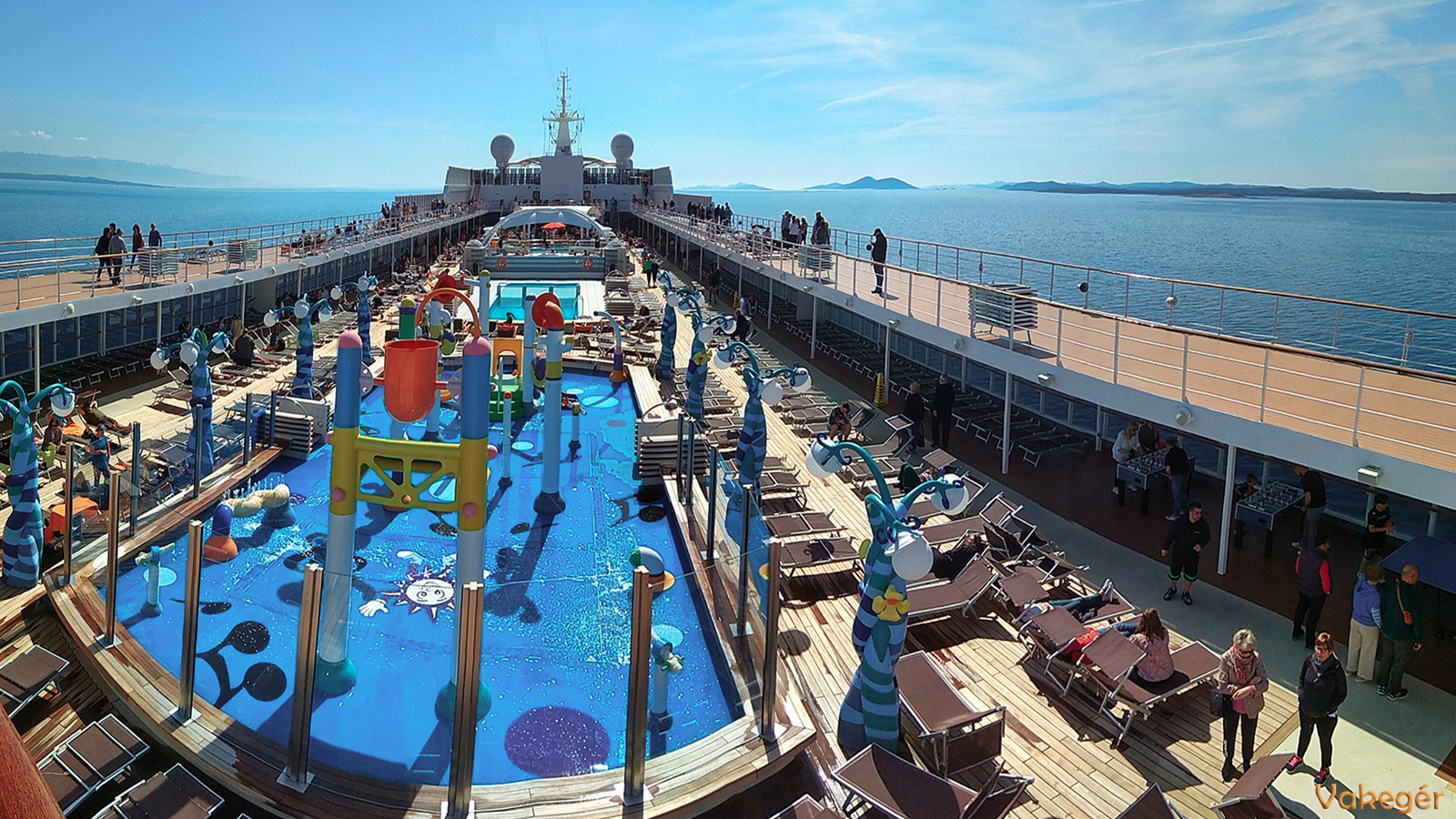 MSC Sinfonia - Deck 11 Le Piscine