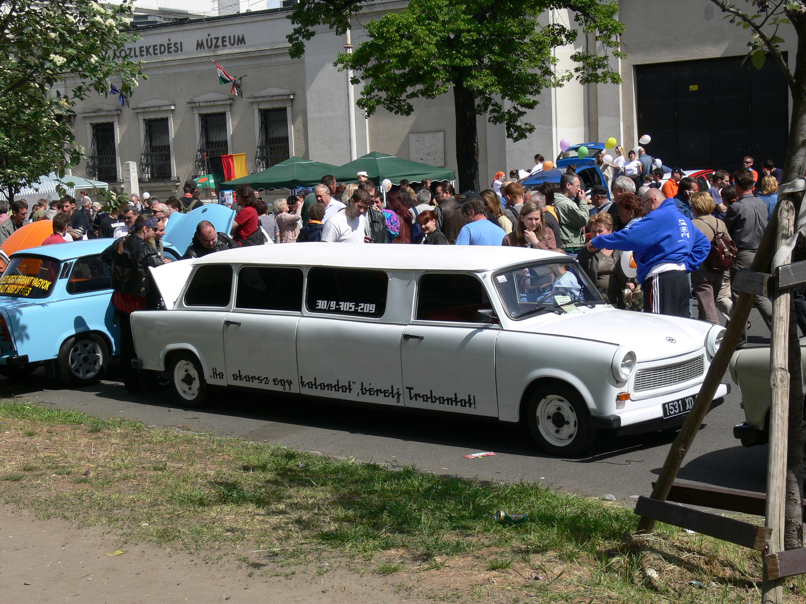 május 1 Trabant limo