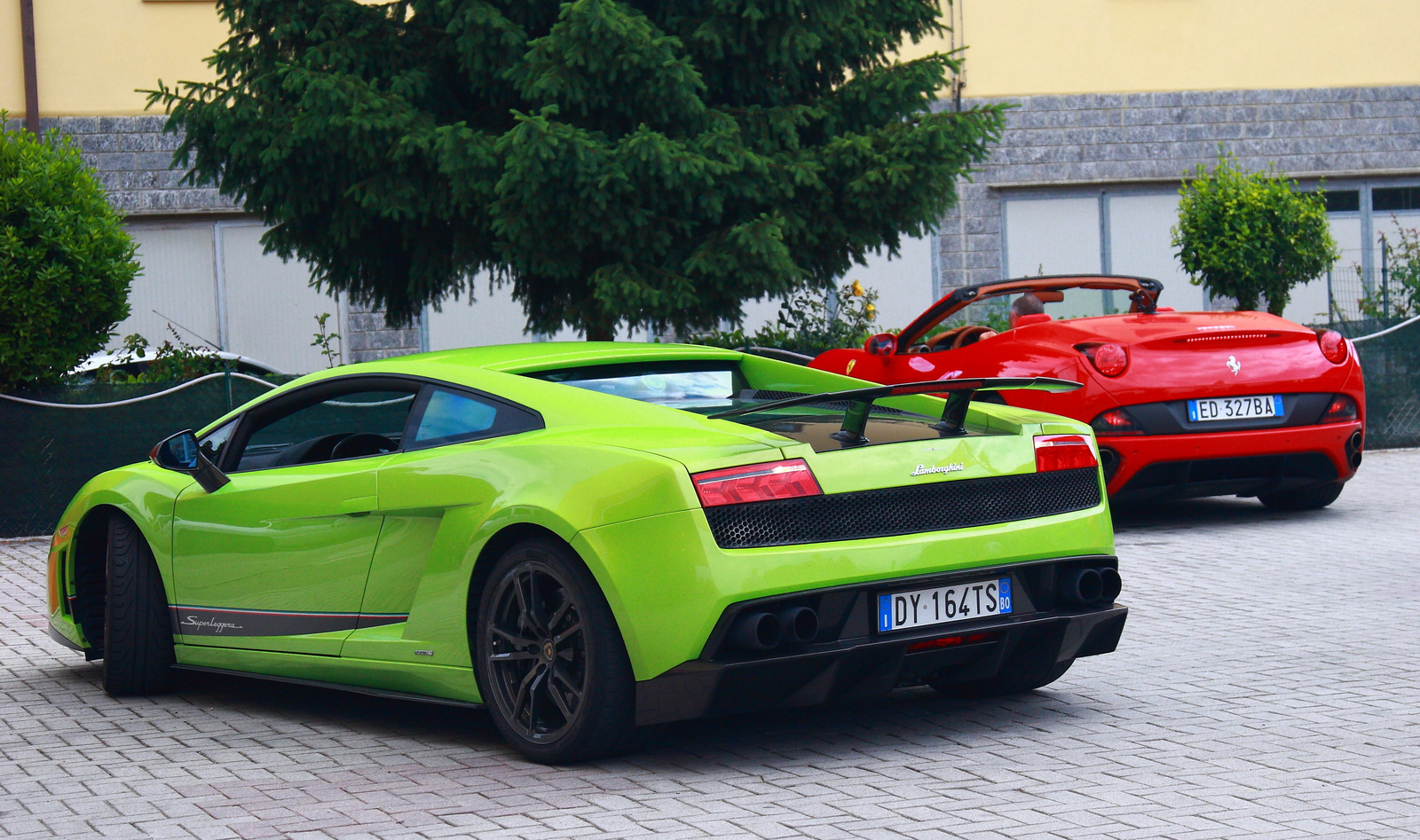 Lamborghini Gallardo LP570-2 Superleggera&amp; Ferrari Californi