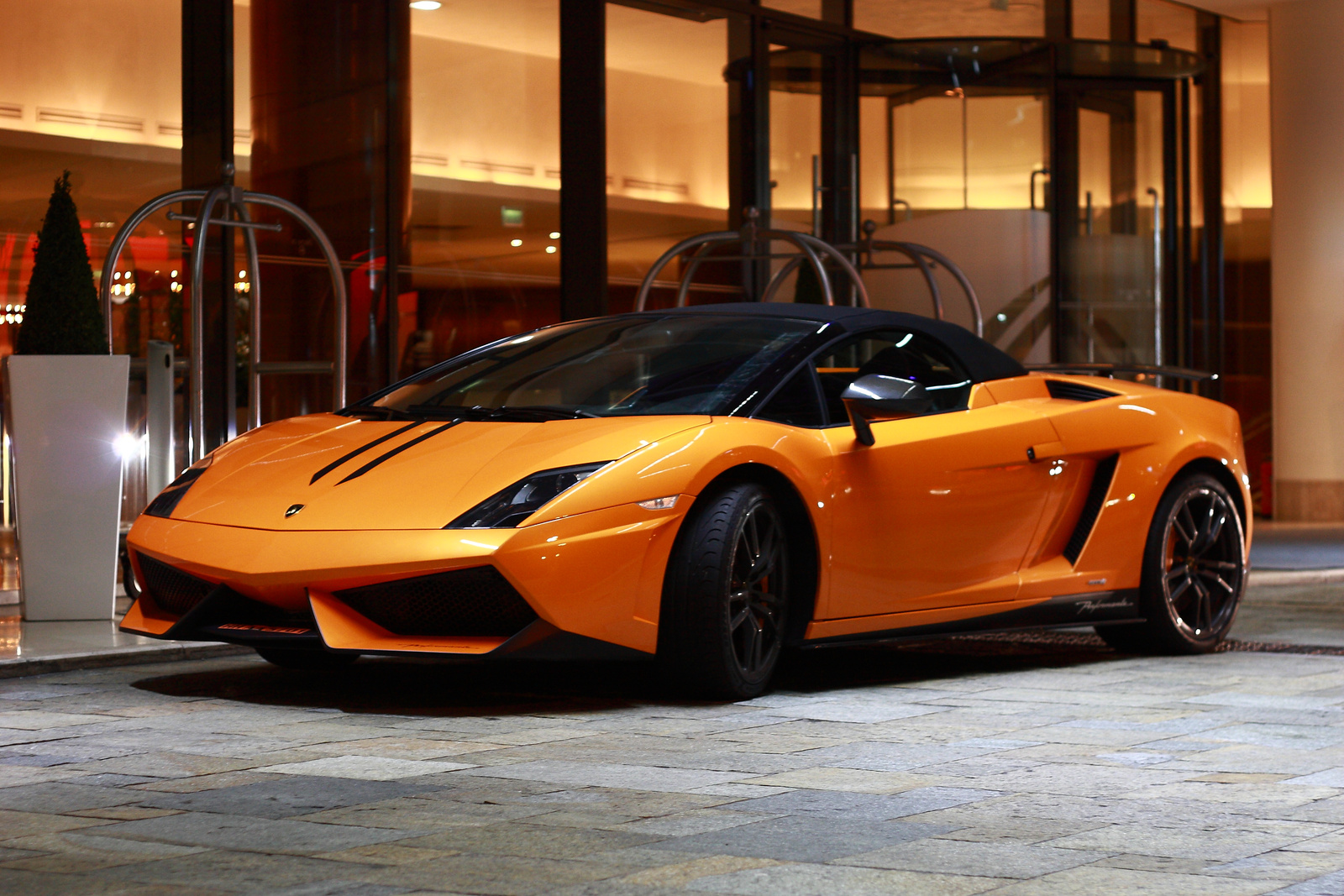 Lamborghini Gallardo LP570-4 Spyder Performante