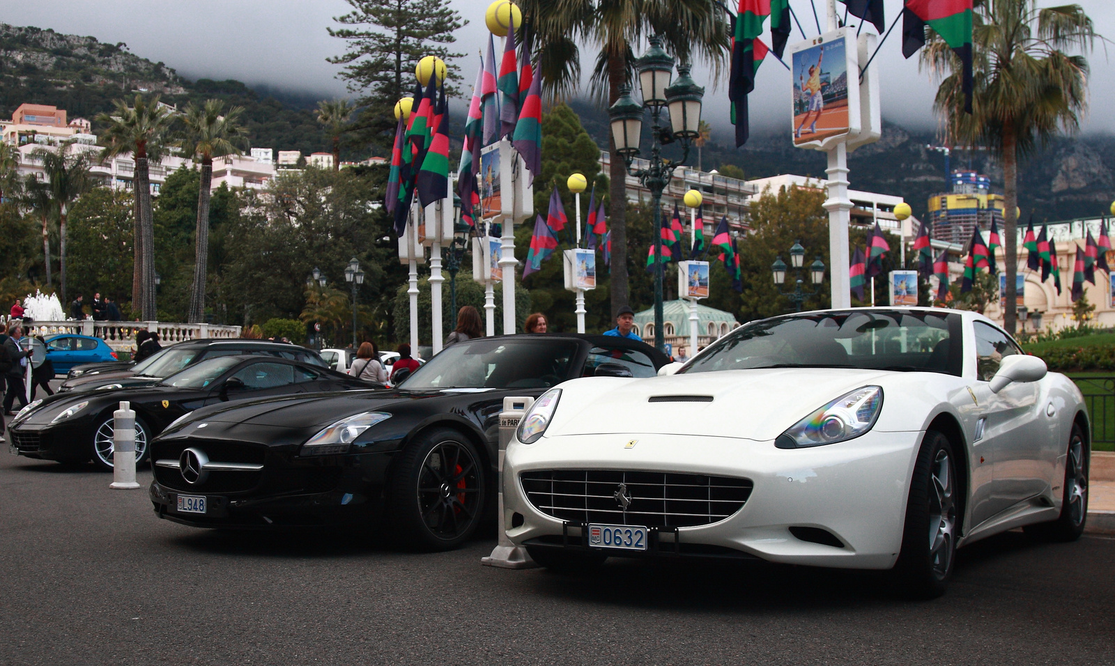 Ferrari California 30-599 GTB-Mercedes SLS AMG Roadster