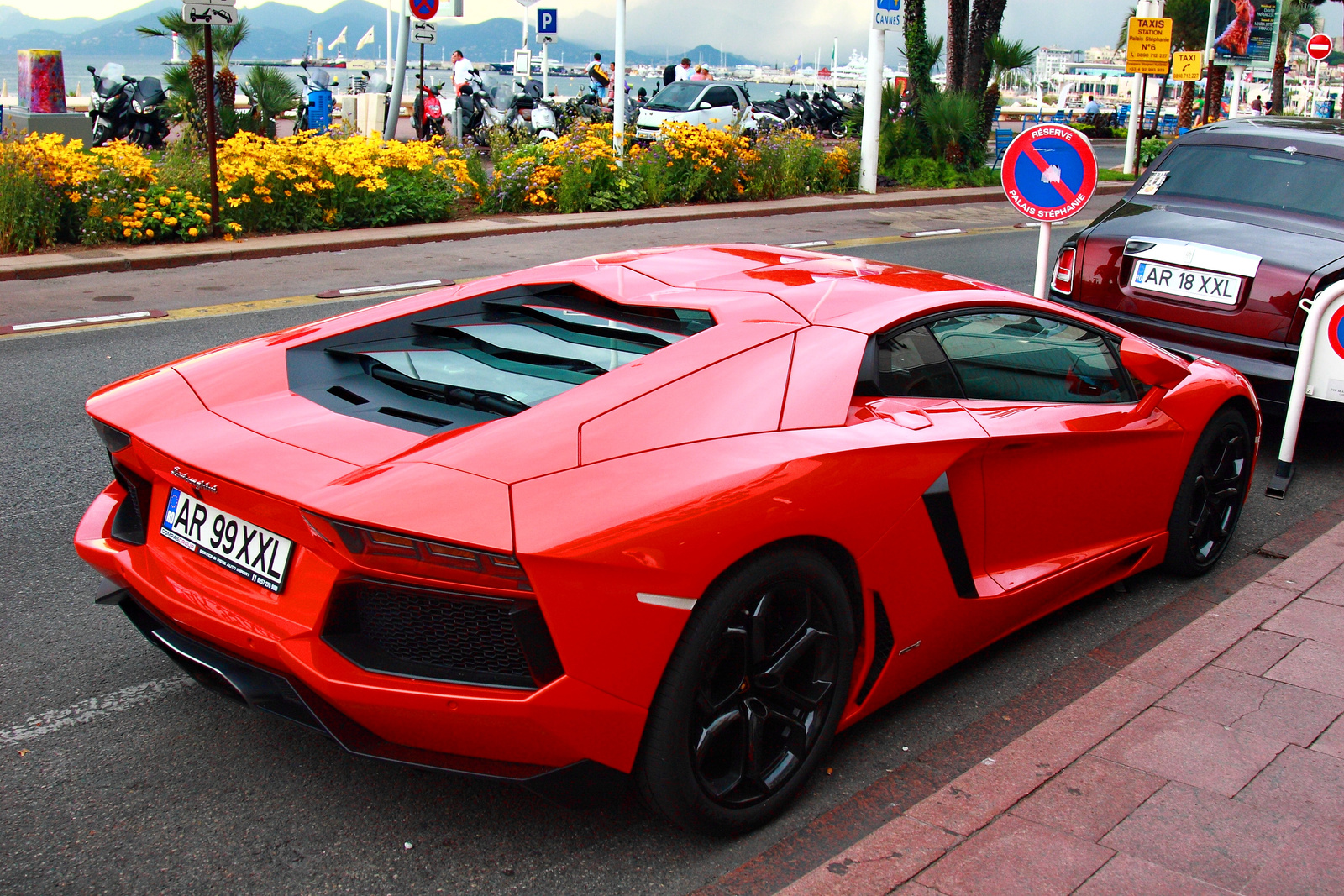 Lamborghini Aventador