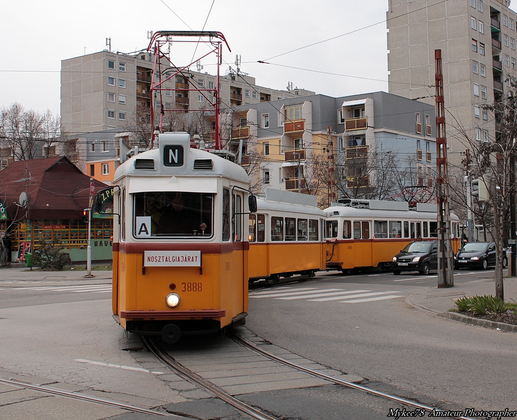 UV villamossal Pesten és Budán (109)