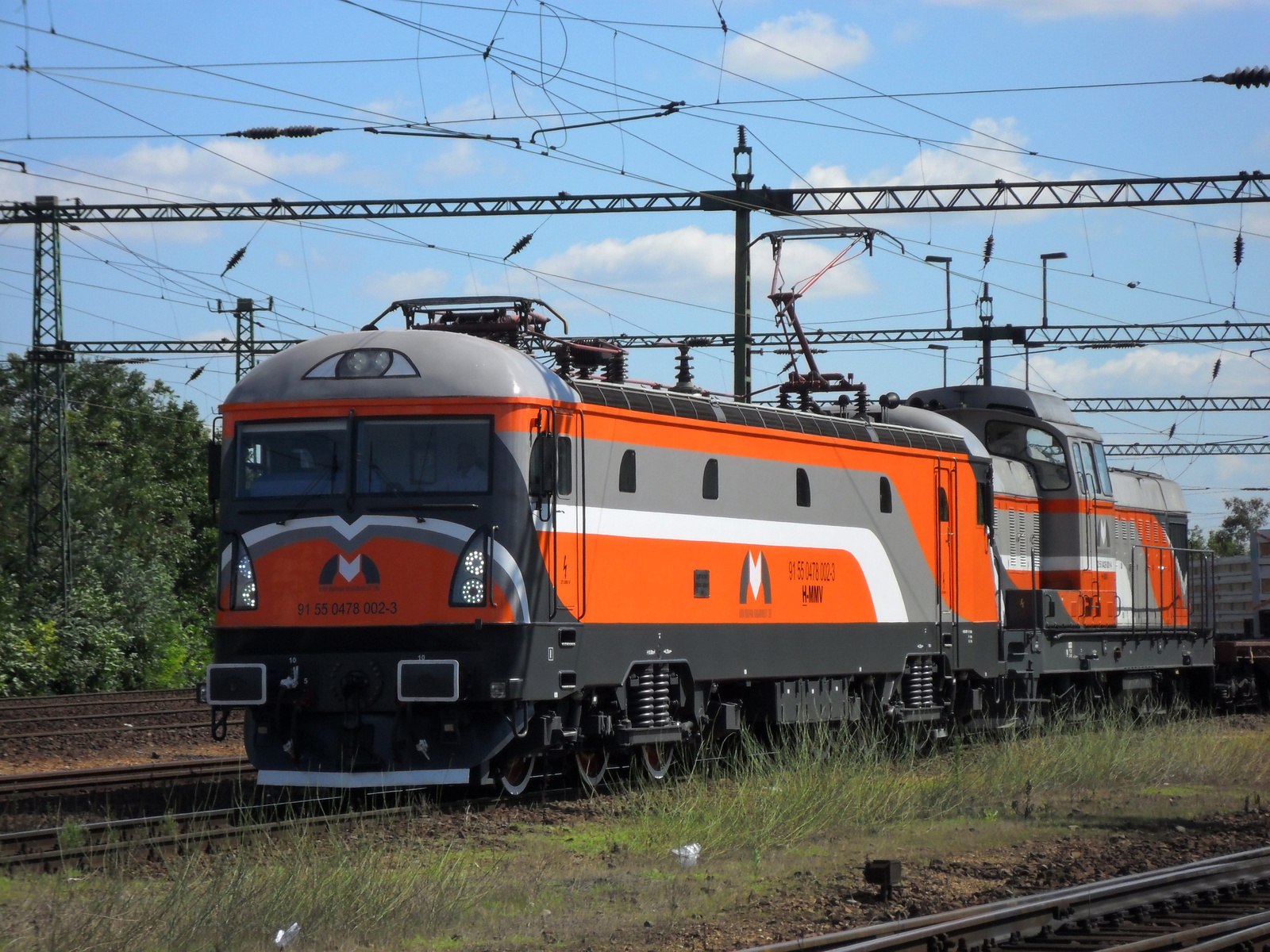 478 002+429 001