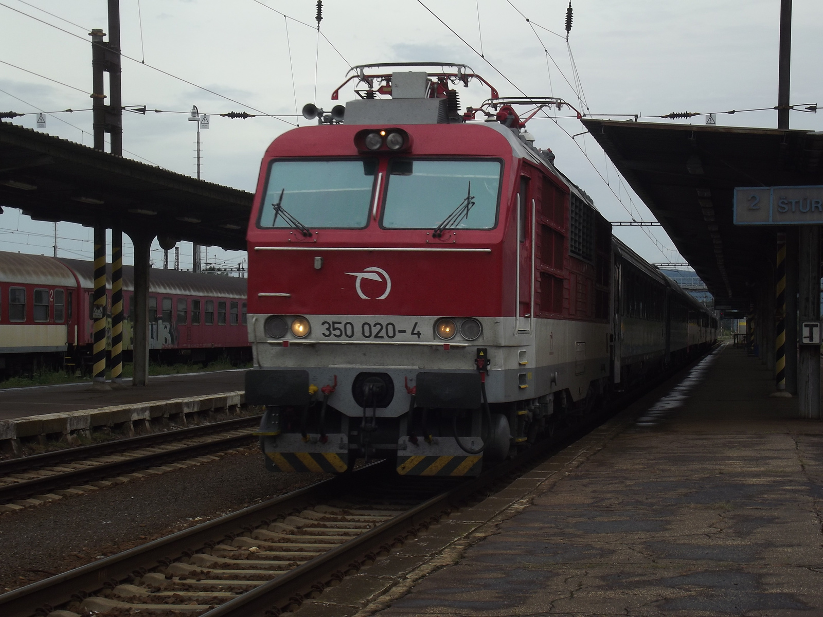 350 020-4 (4)