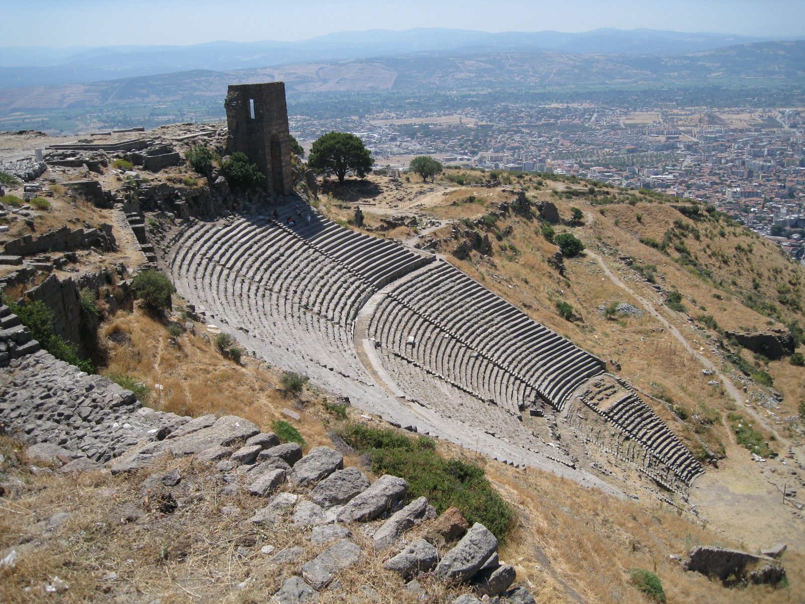 Pergamon 018