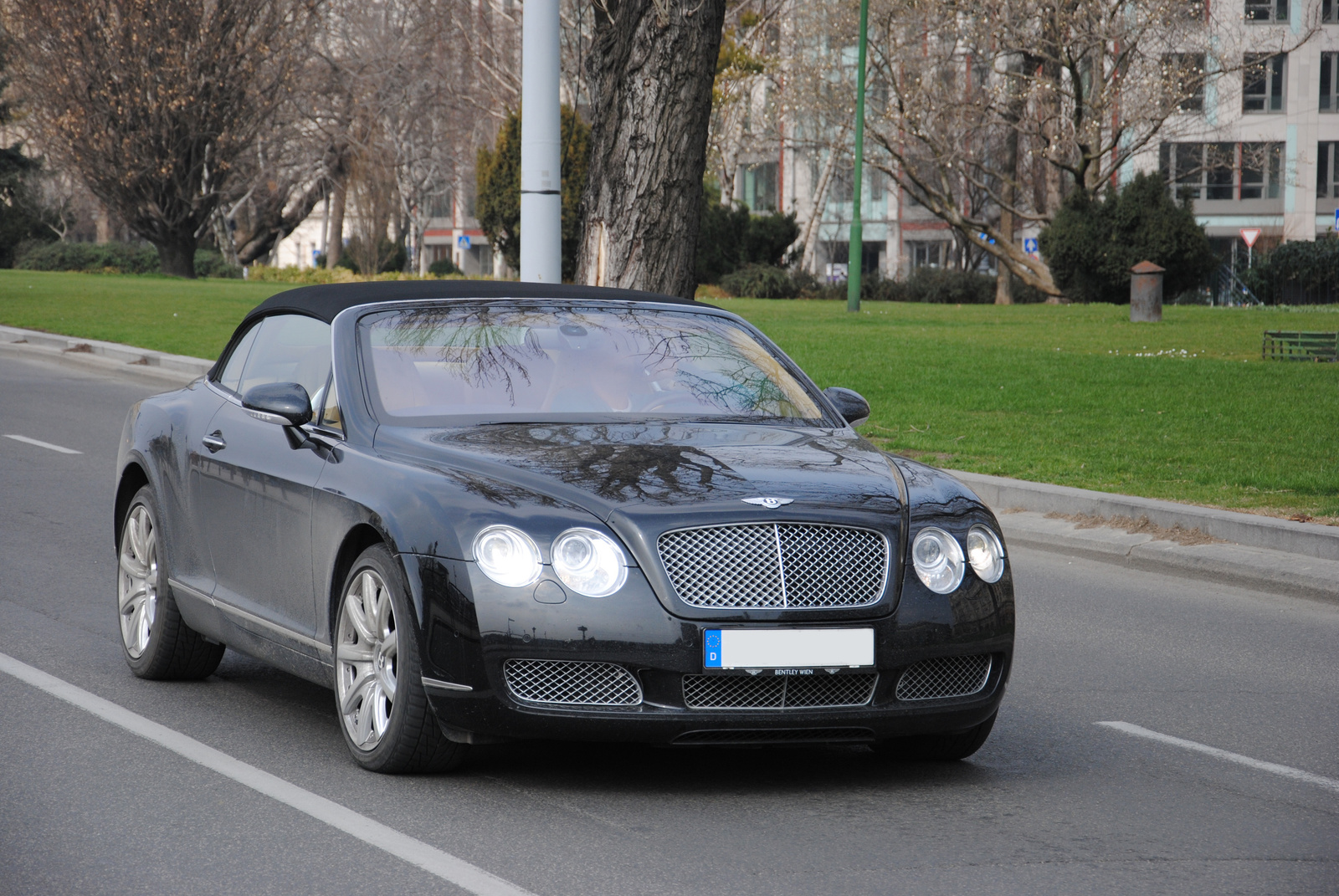 Bentley Continental GTC