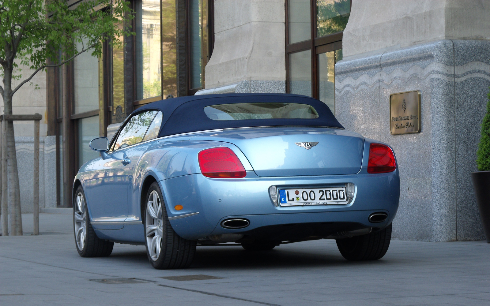 Bentley Continental GTC