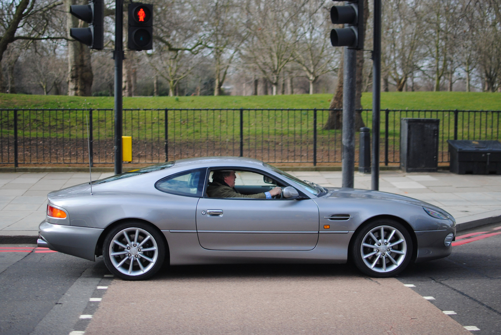 Aston Martin DB7