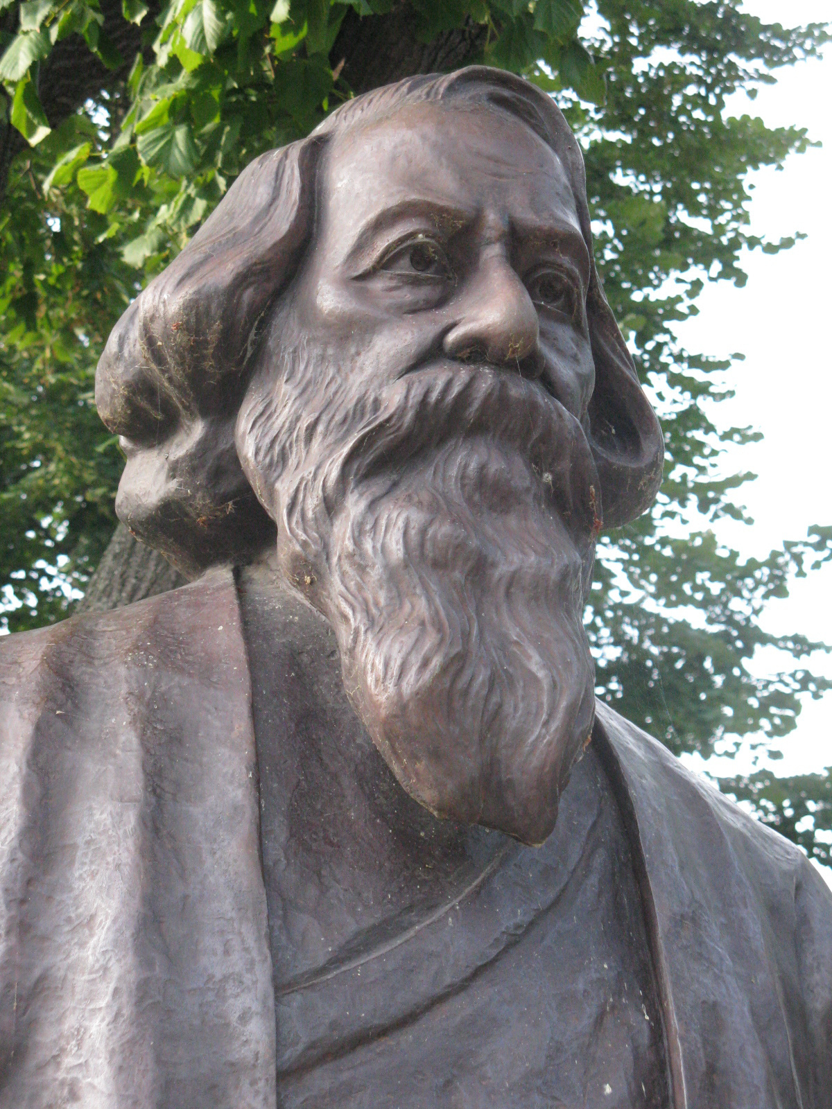 Rabindranath Tagore szobra Shri Gautam Pal 2005