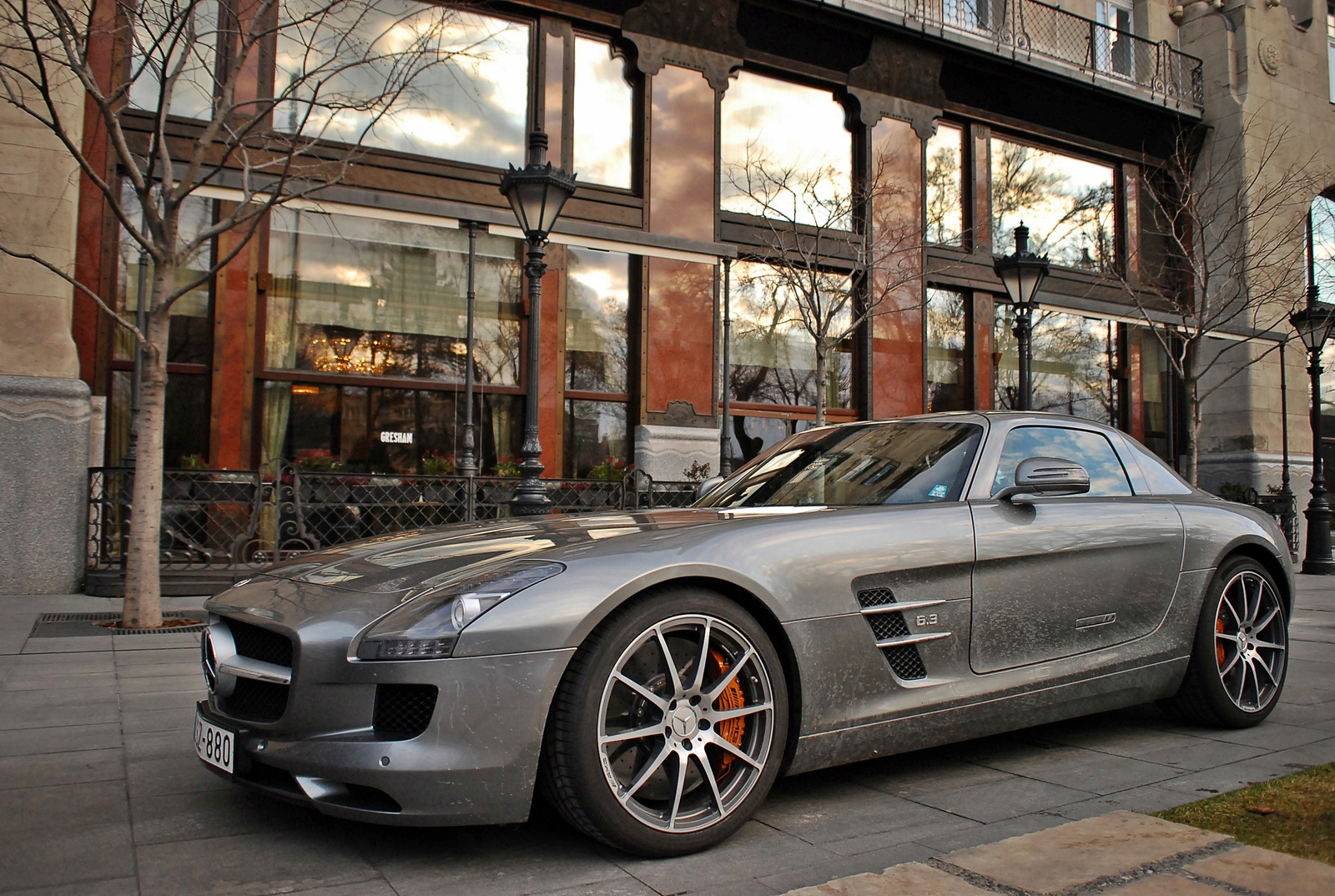 Mercedes SLS AMG