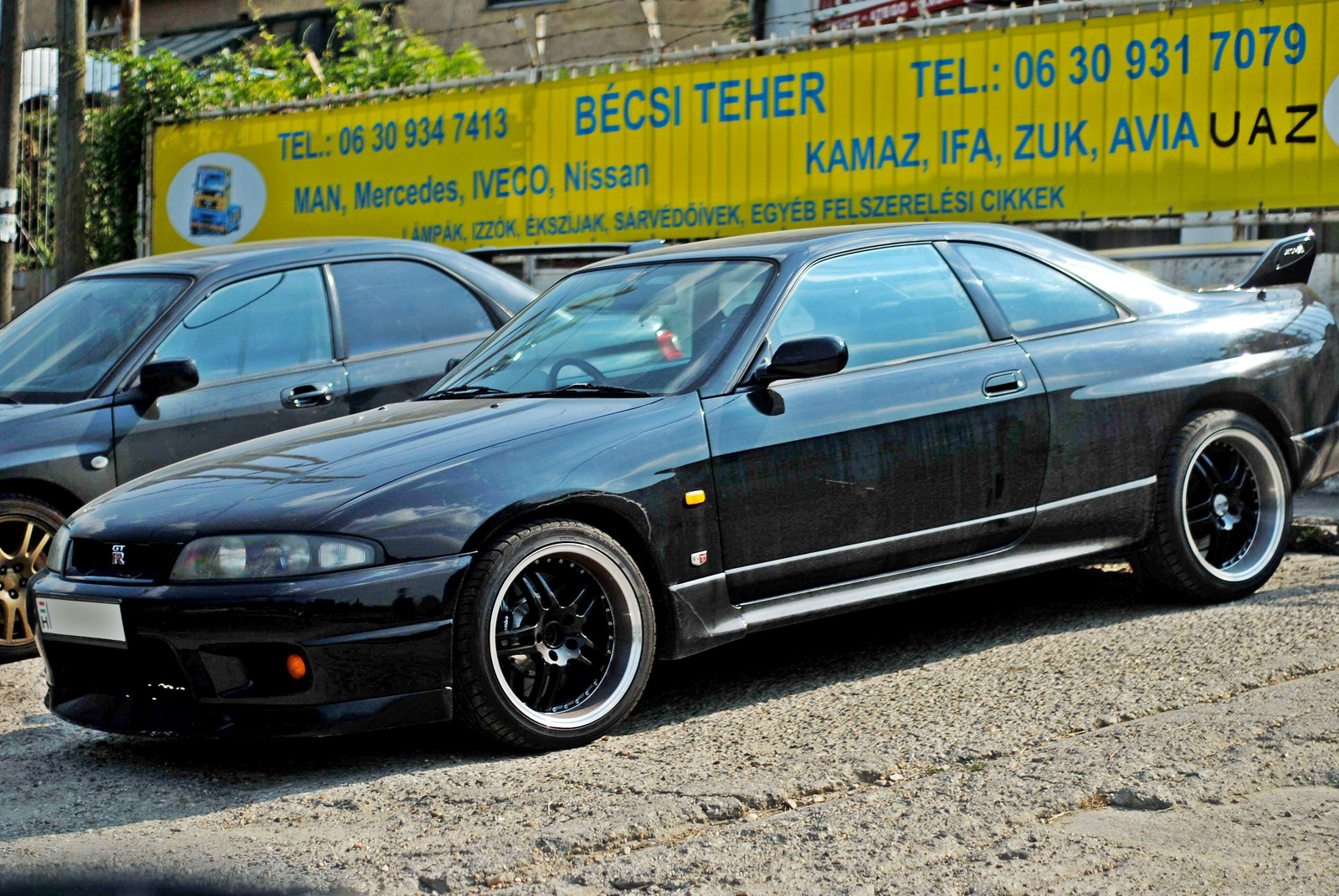 Nissan Skyline R33 GT-R