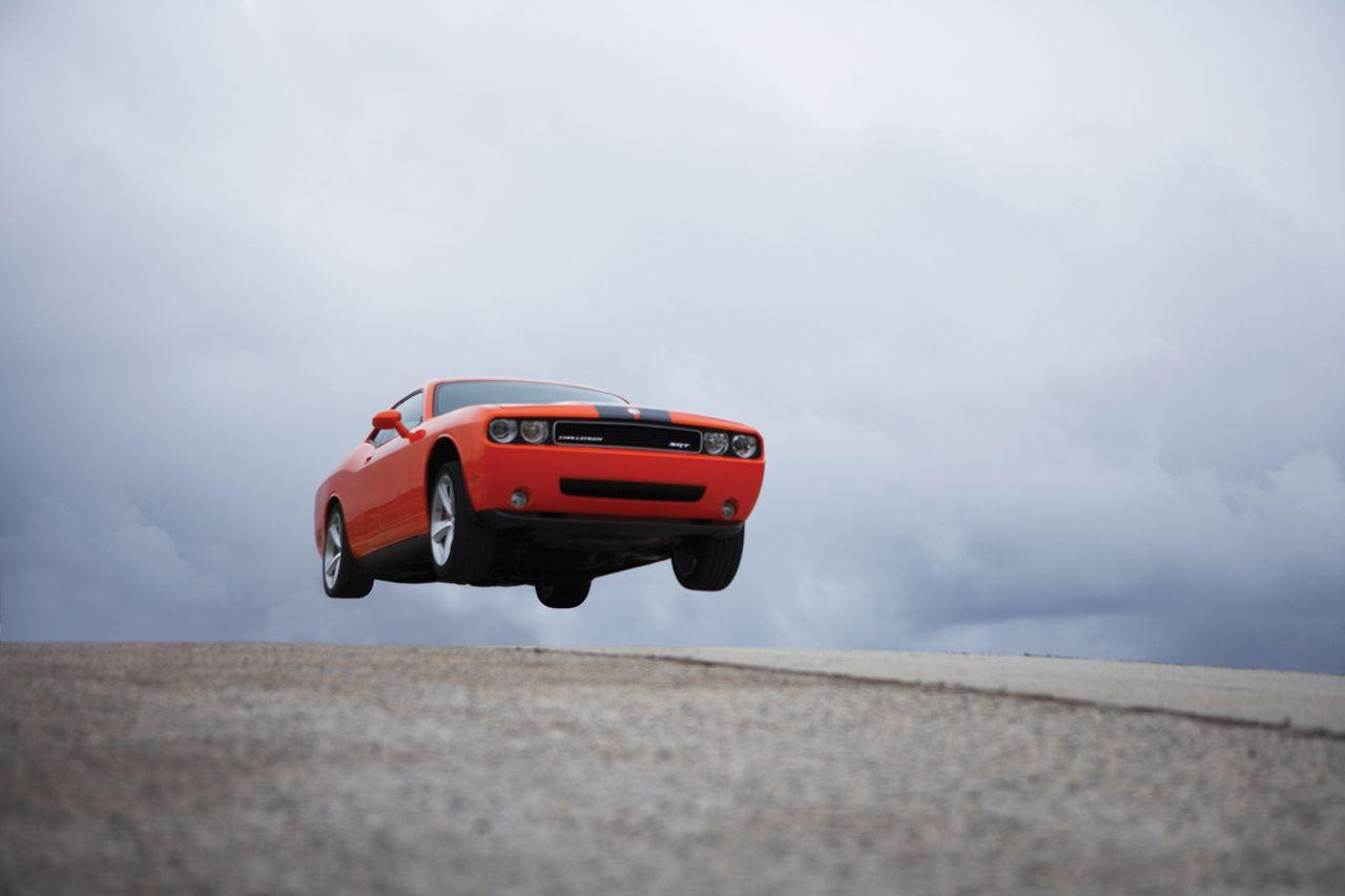 dodge Challenger SRT8 2008-prod-011