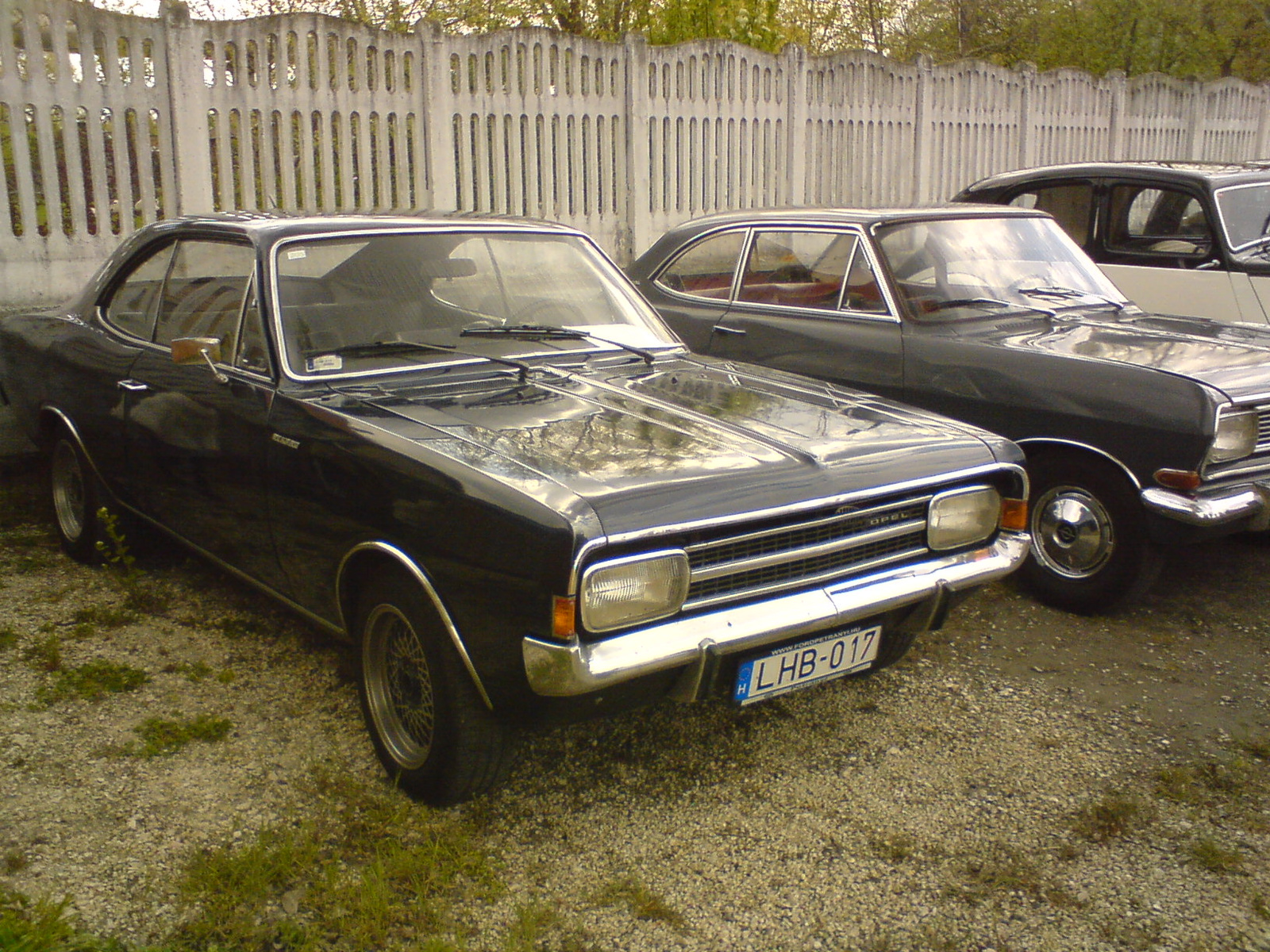 Opel Commodore (fekete)