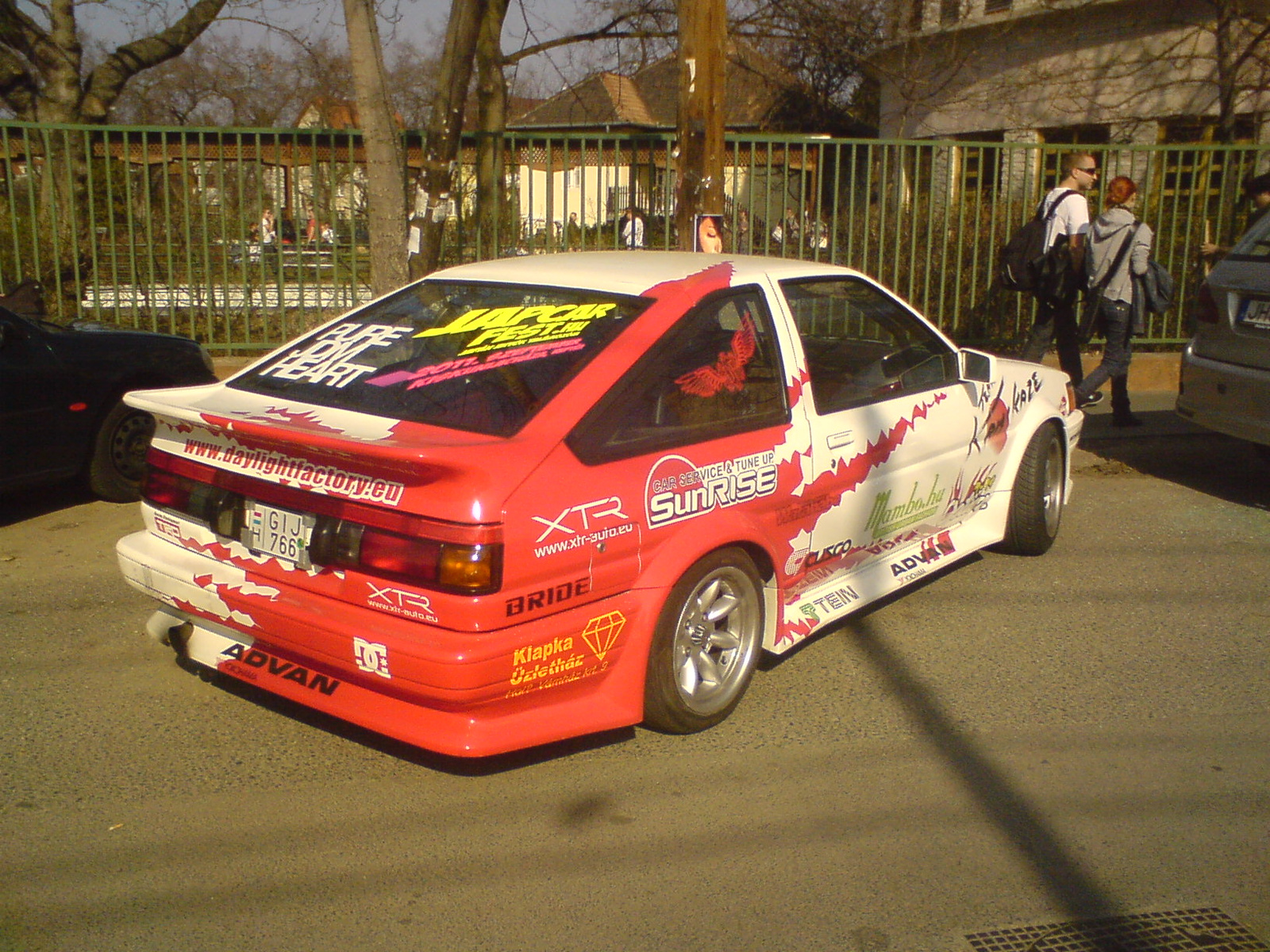 AE86 (jobb-hátsó)