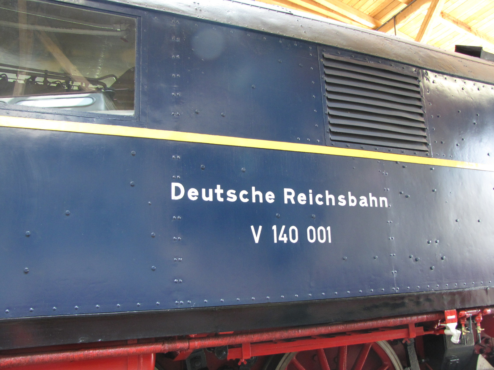 V16 140 001, (Freilassing-Lokwelt), SzG3