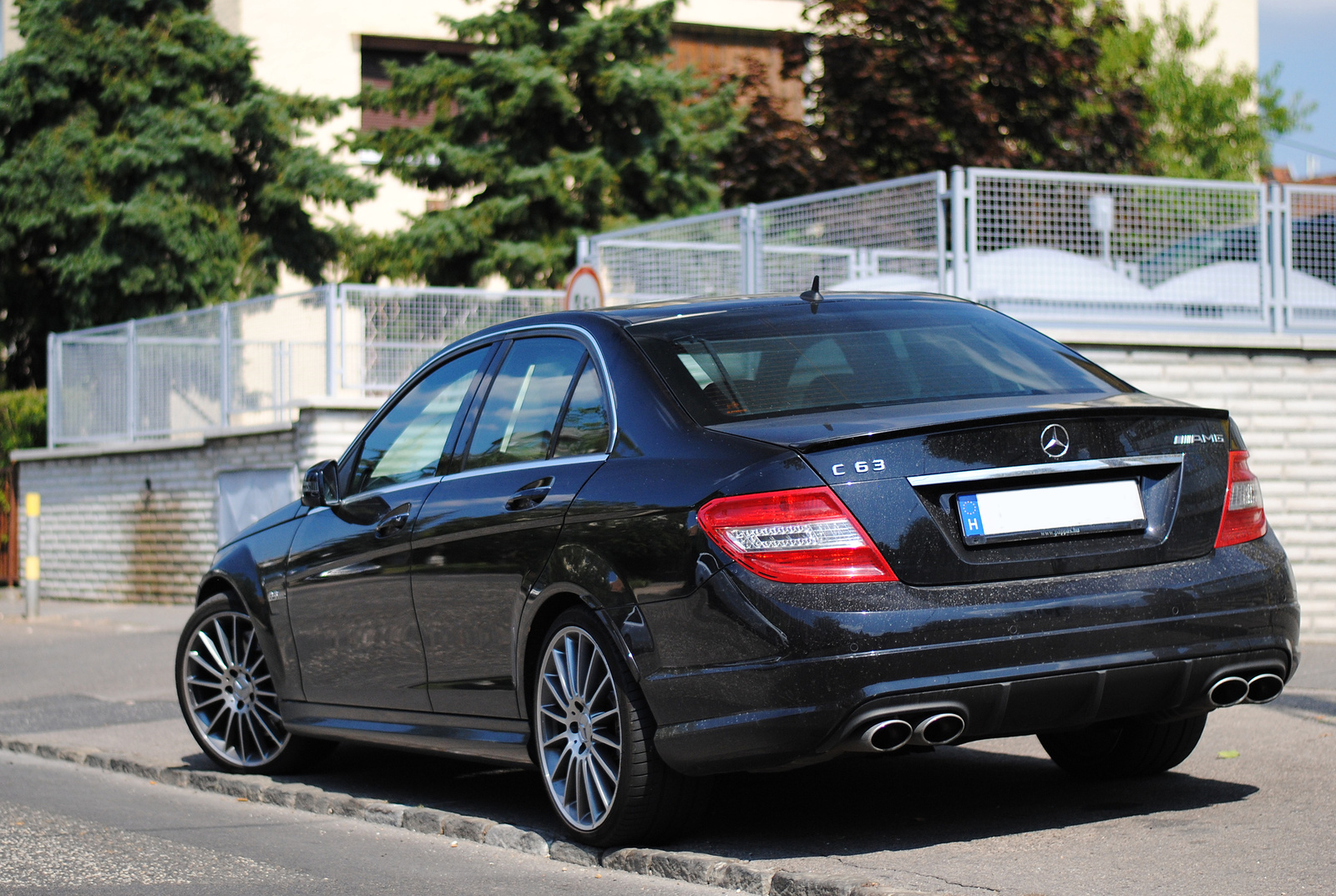 Mercedes-Benz C 63 AMG