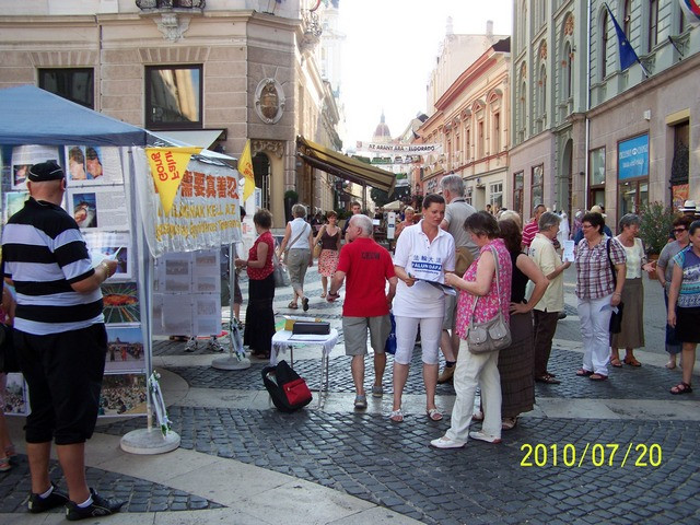2010.07.20. Pécs, Színház tér 1.