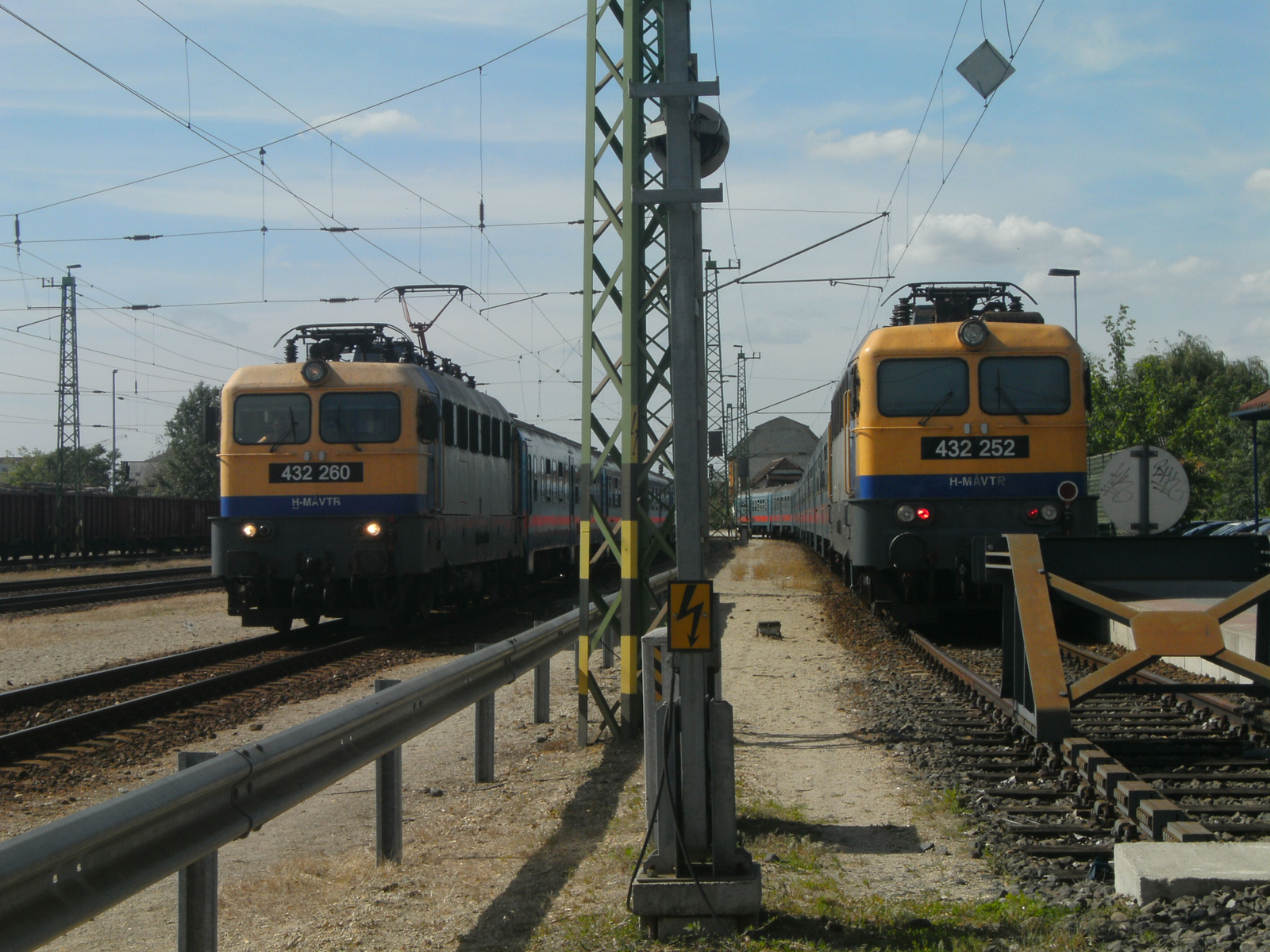 432 252&amp;432 260