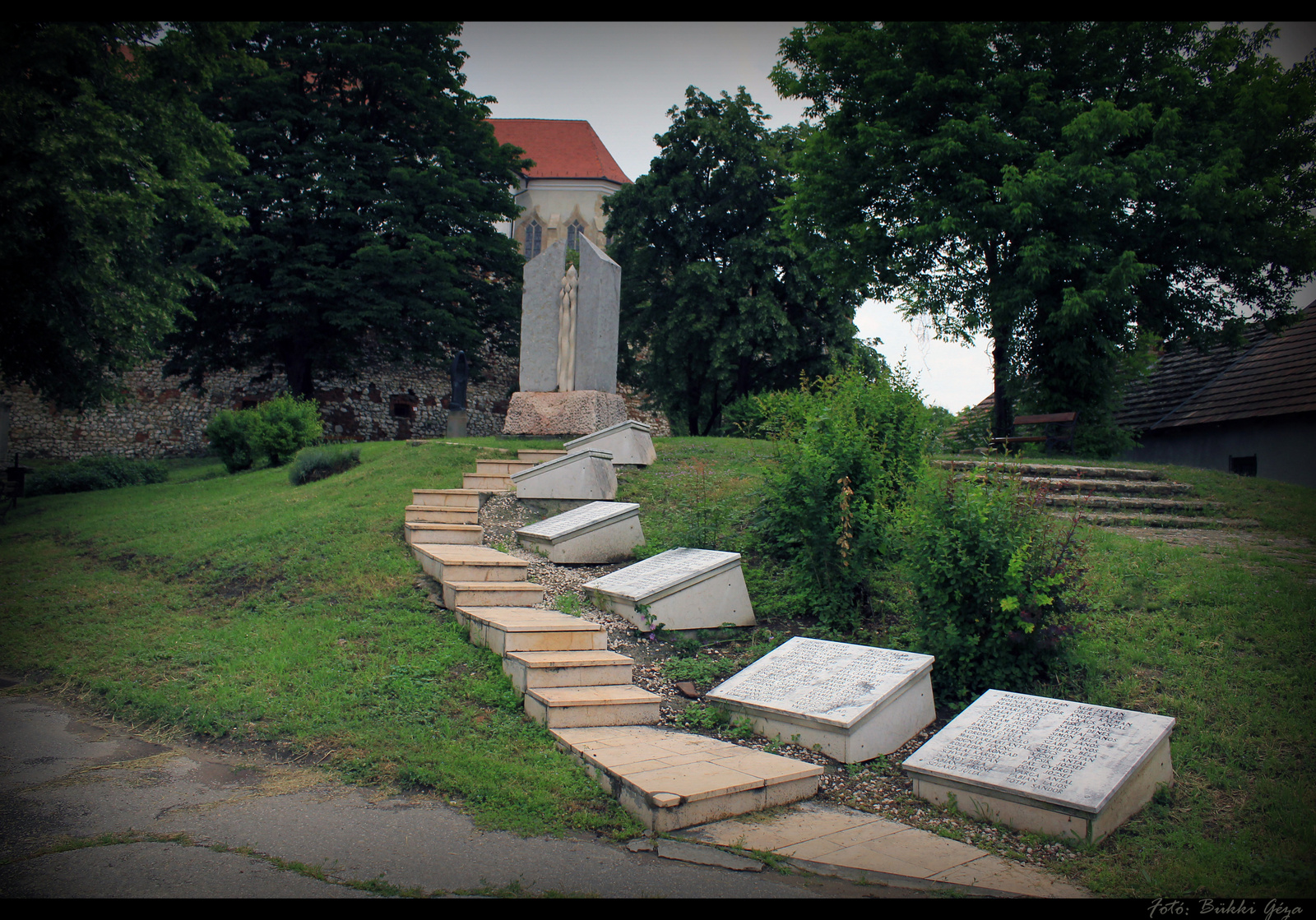 Világháborús áldozatokért