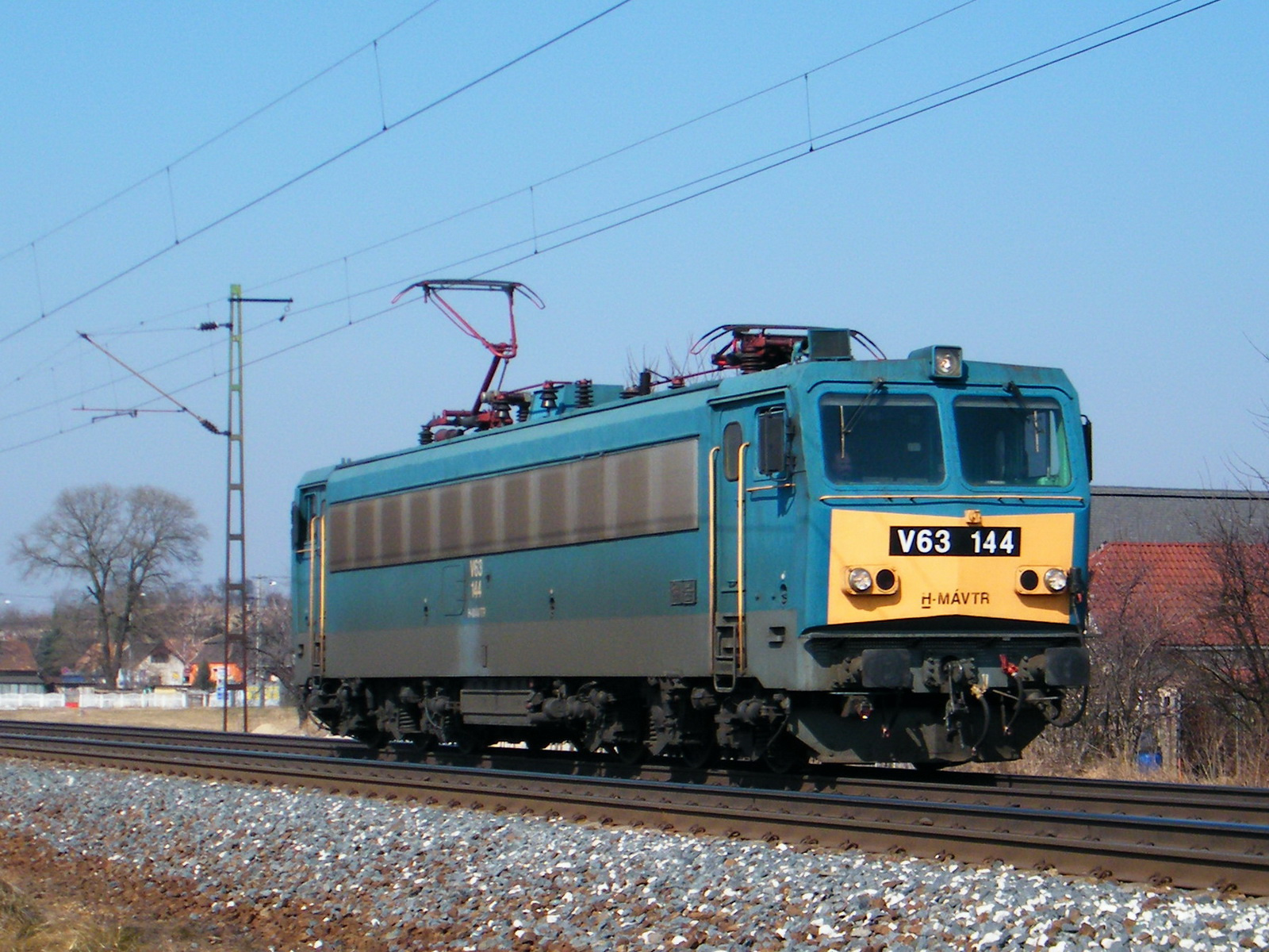 MÁV V63 144, Vértesszőlős, 2011.03.12
