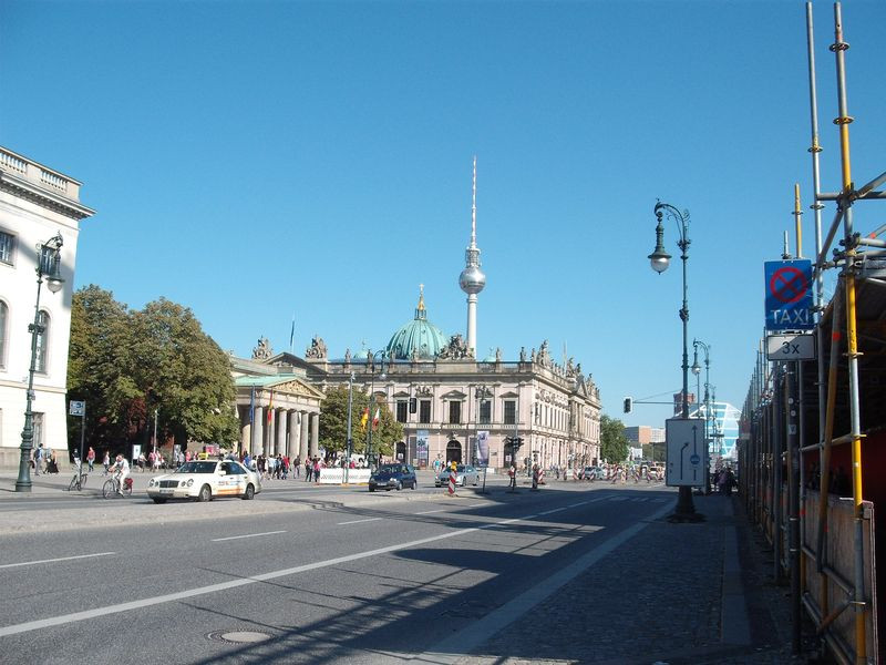 Berlin Unter den Linden 066