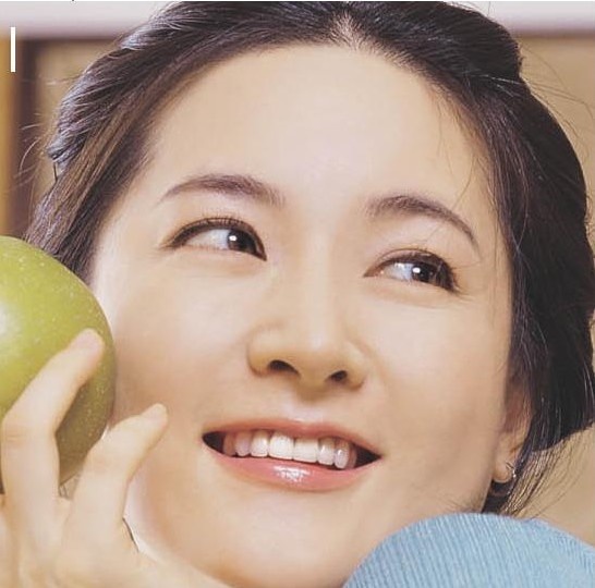 Lee Young Ae Fej)