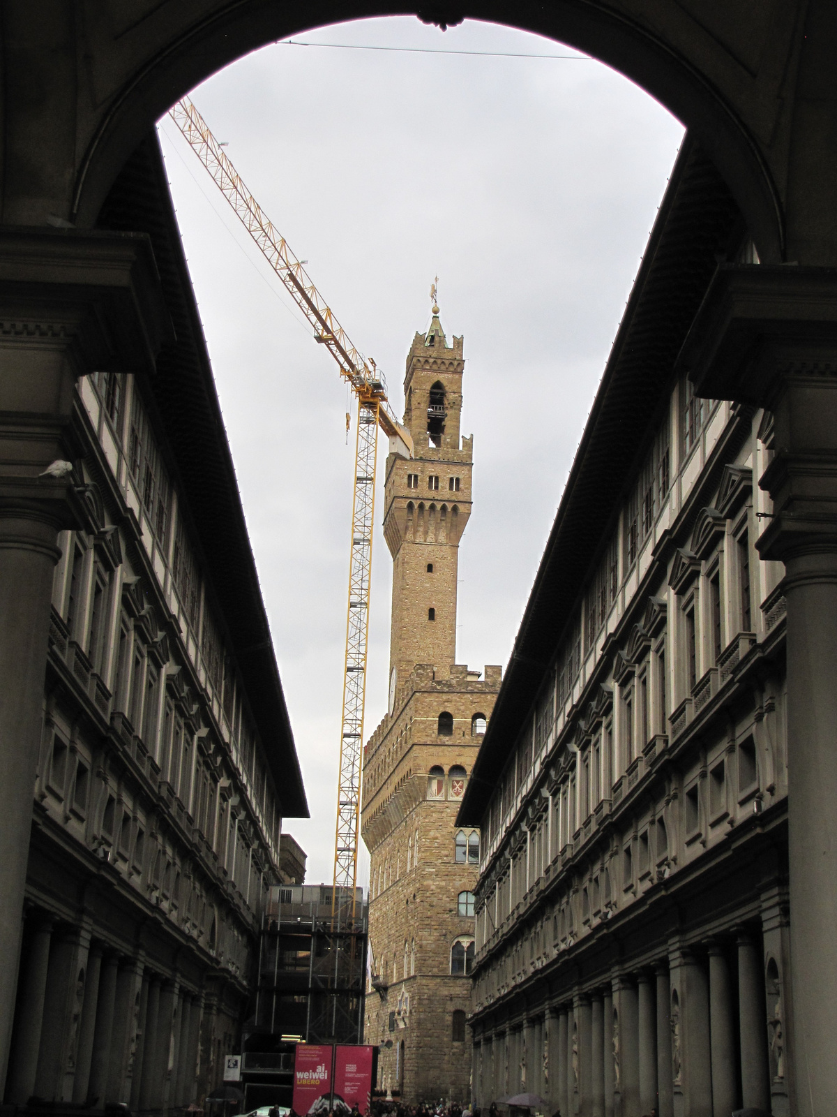 Séták során megérkezünk a Piazza della Signoria-ra