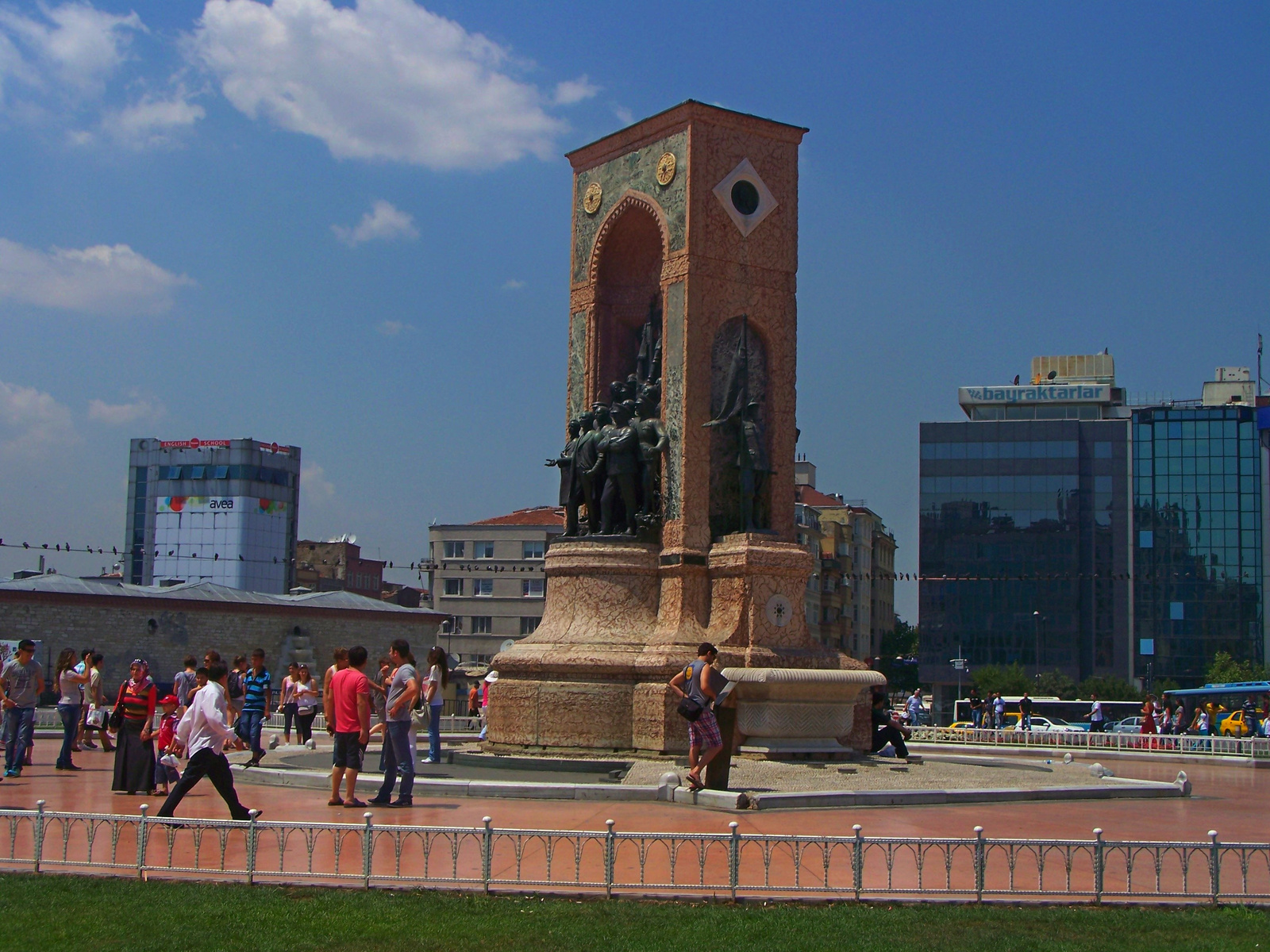 Köztársaság-szobor, Isztambul
