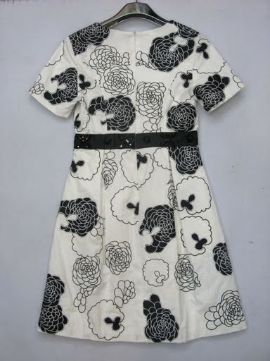 90726B-17 PRADA WHITE COTTON DRESS SIZE 2 4 6(BACK) PRICE USD 51