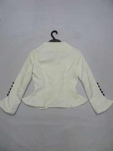 90801A-15 CK WHITE COTTON COAT SIZE 2 4 6(BACK) PRICE USD 39[2]