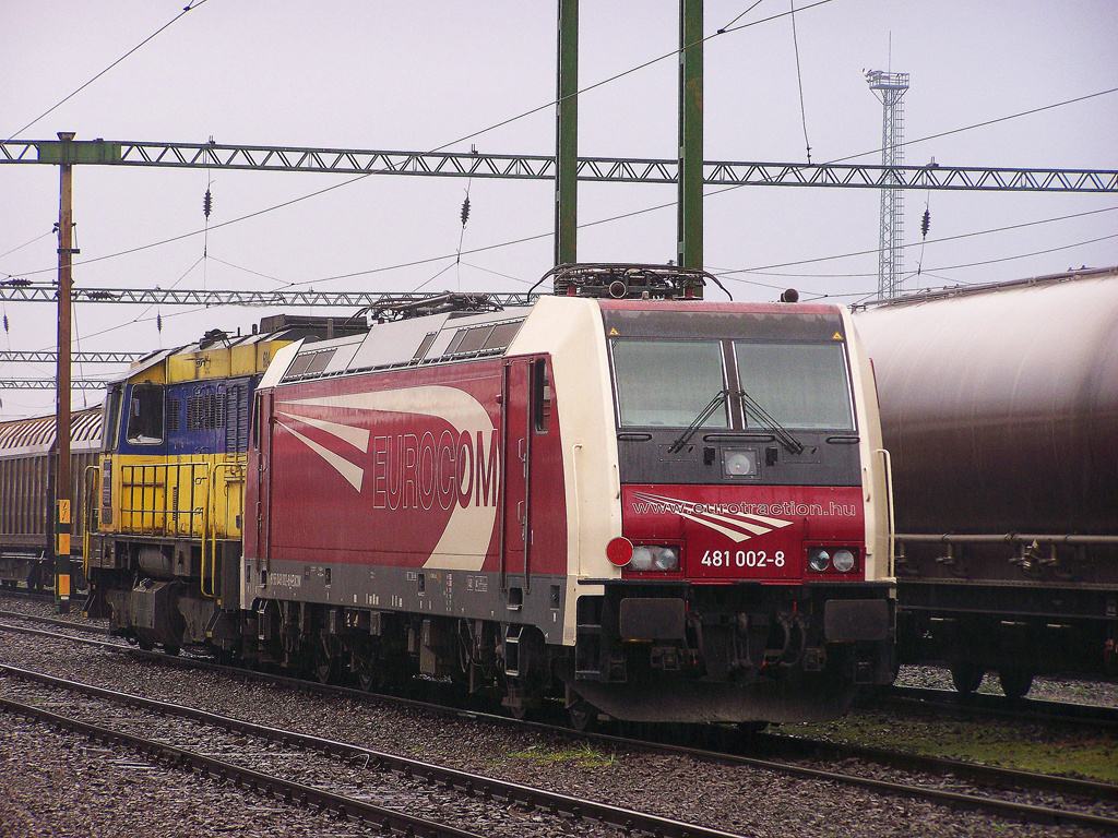 740 604 - 4 + 481 002 - 8 Dombóvár (2010.11.19)02.