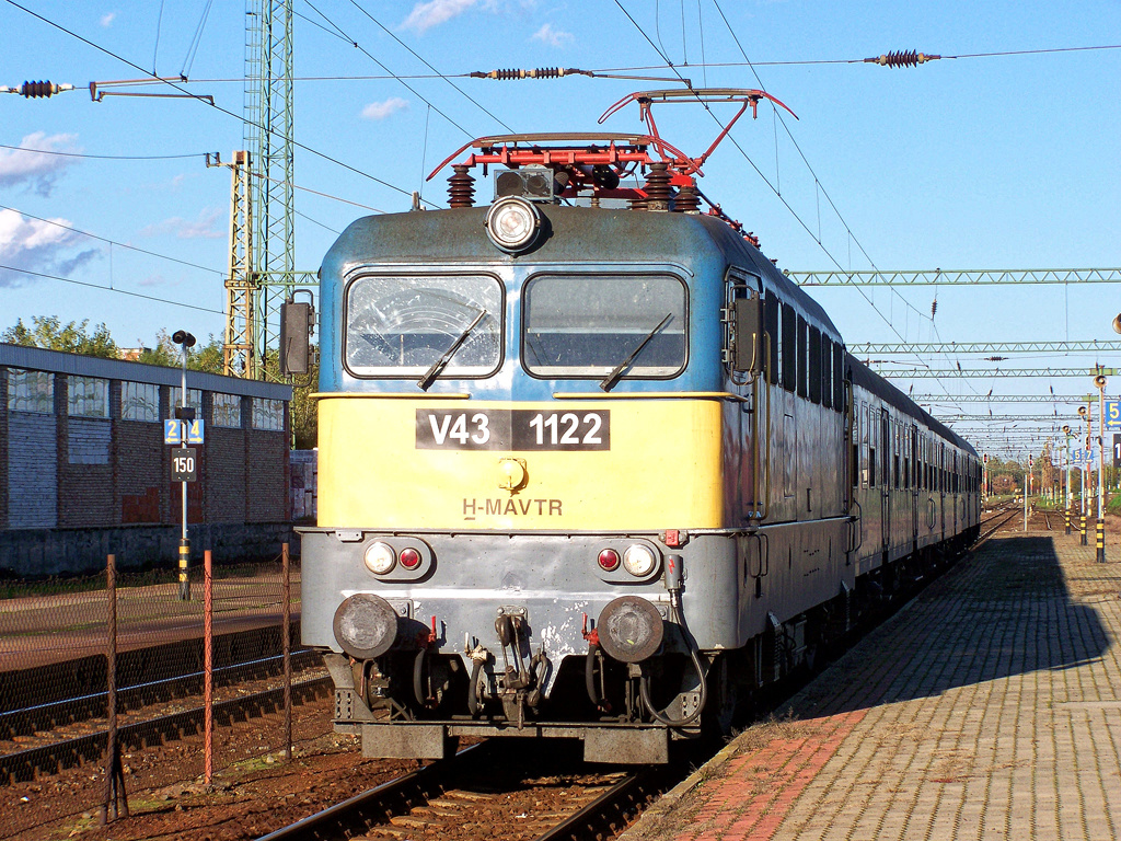 V43 - 1122 Dombóvár (2010.10.21).