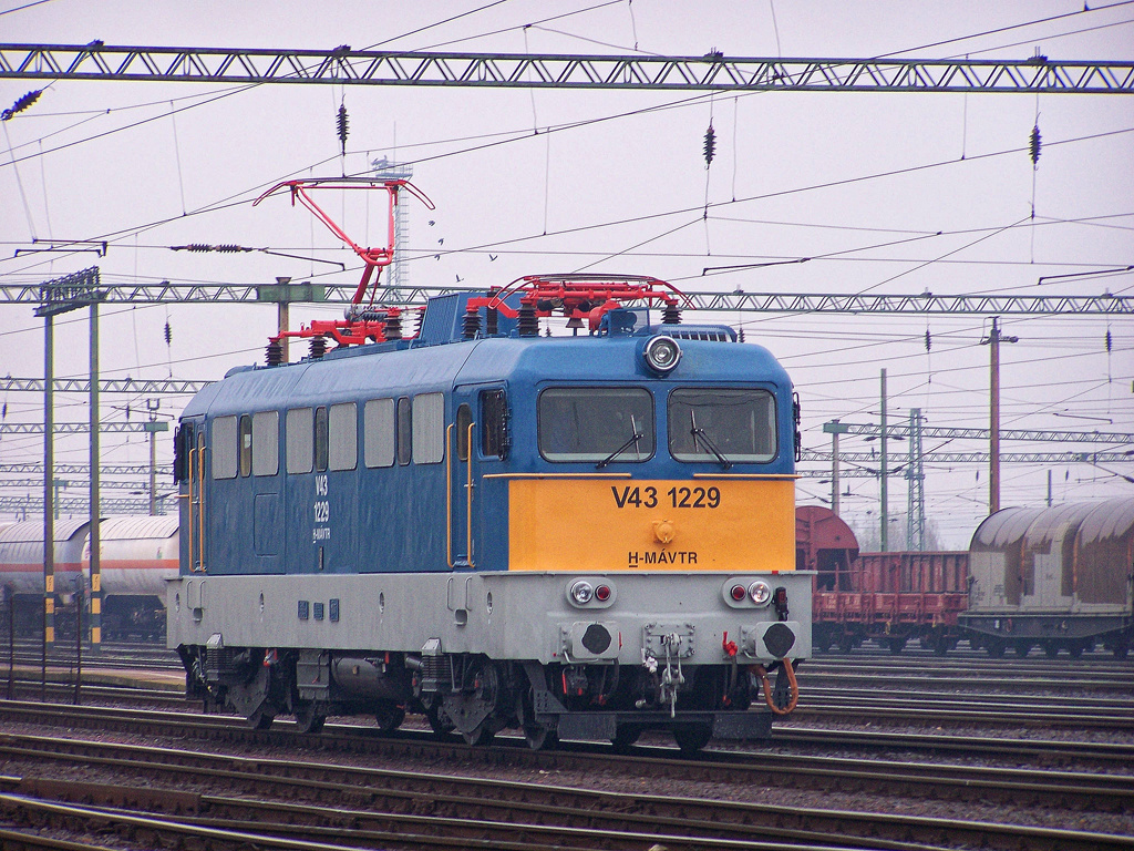 V43 - 1229 Dombóvár (2010.11.17)01.