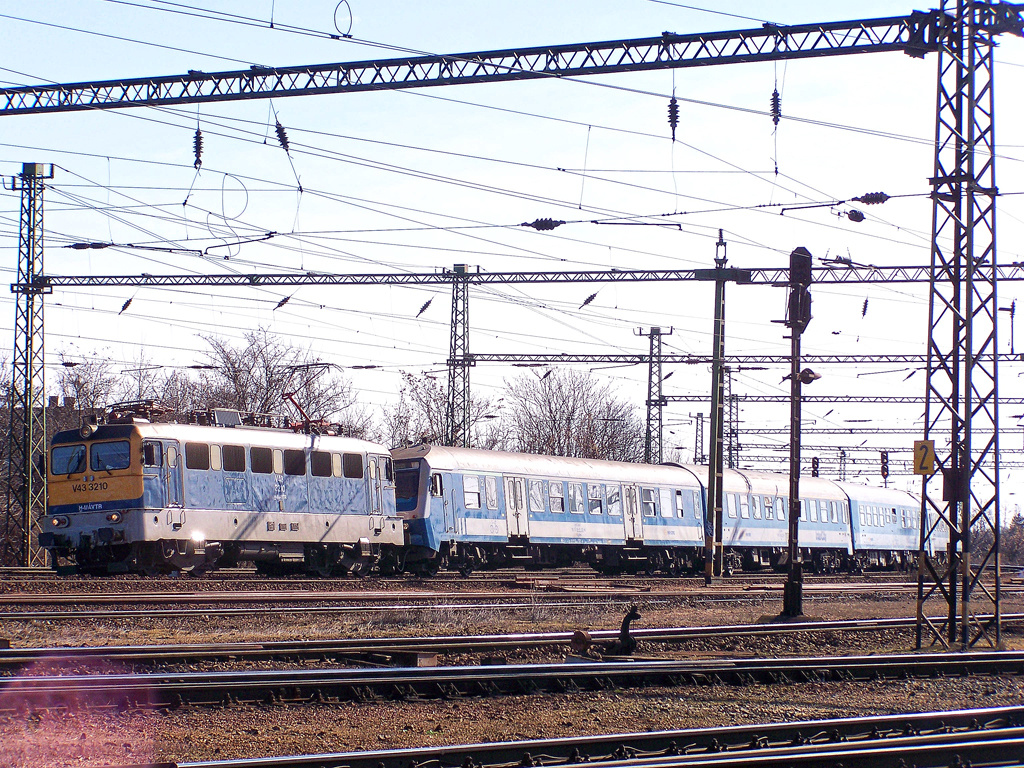 V43 - 3210 Kelenföld (2011.02.12)01