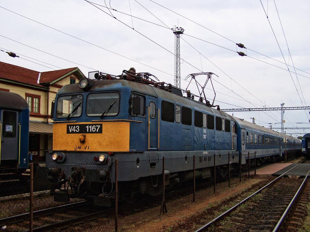 V43 - 1167 Dombóvár (2011.04.27).