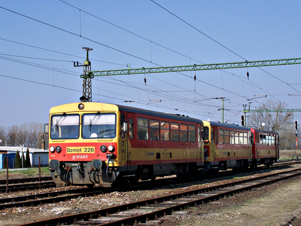 Bzmot - 226 + 173 Dombóvár - Alsó (2011.03.31).