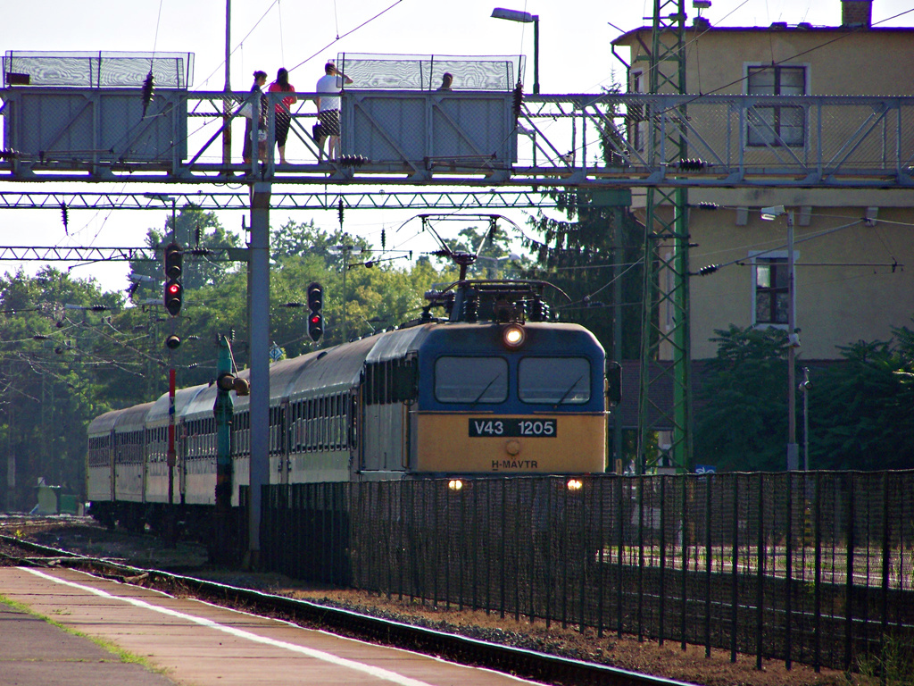 V43 - 1205 Siófok (2011.07.09).